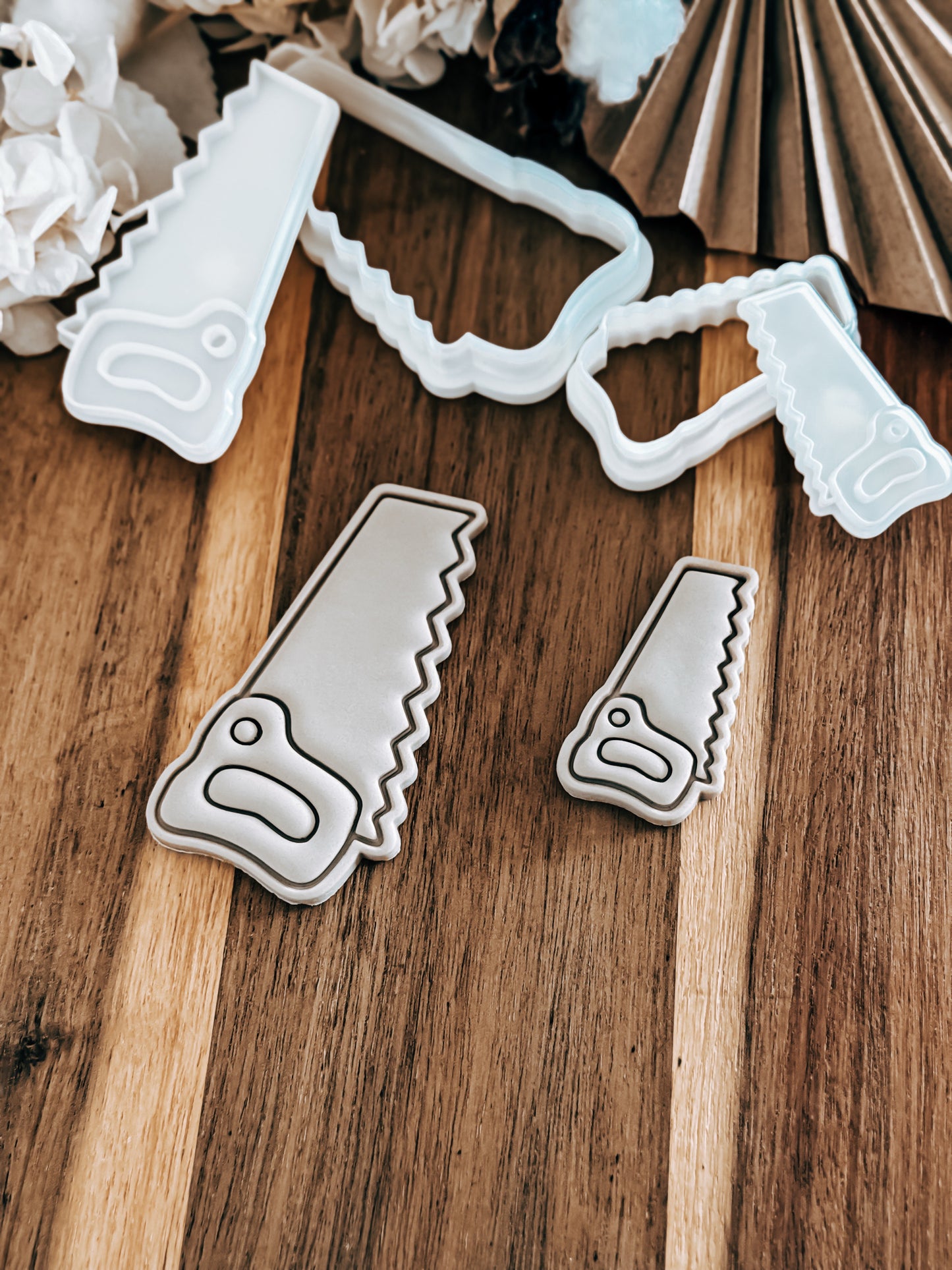 Mini Hand Saw Stamp & Cutter - Perfect for Fondant & Sugar Cookies