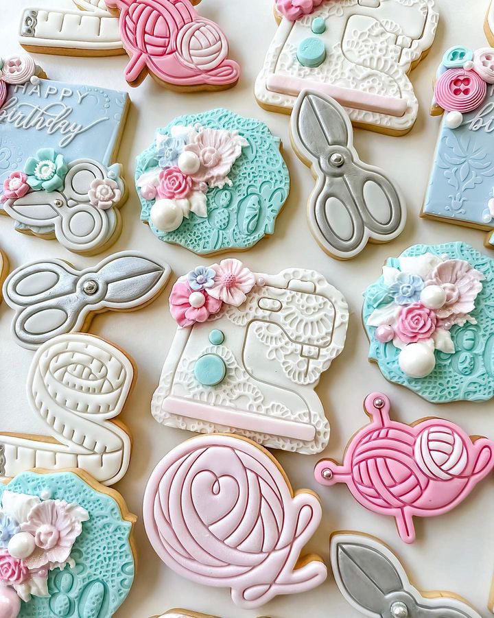 Yarn Ball - Cookie Stamp & Cutter - Perfect for Fondant and Sugar Cookies