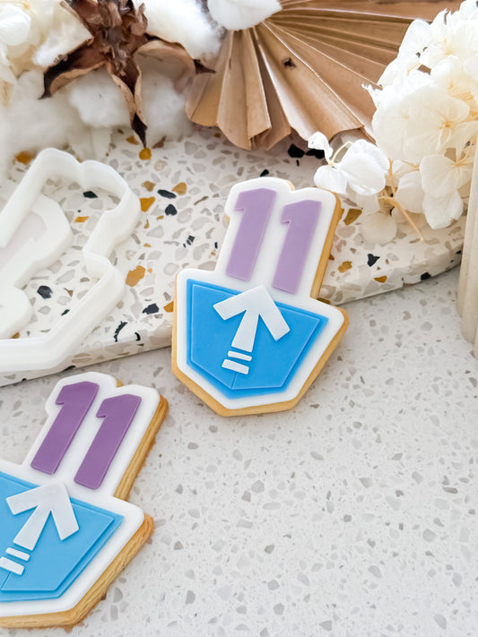 Level Up Number Plaque Stamp & Cutter - Perfect for Fondant & Sugar Cookies