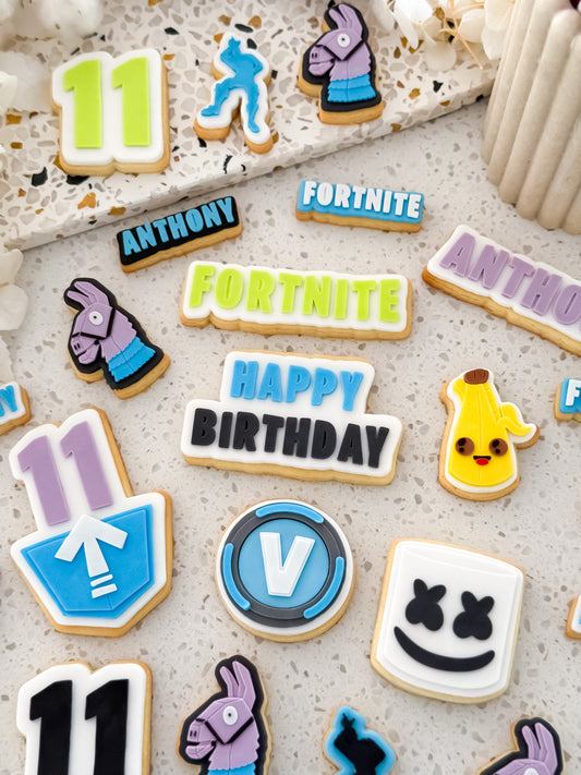 Battle Royale Script Stamp & Cutter - Perfect for Fondant & Sugar Cookies