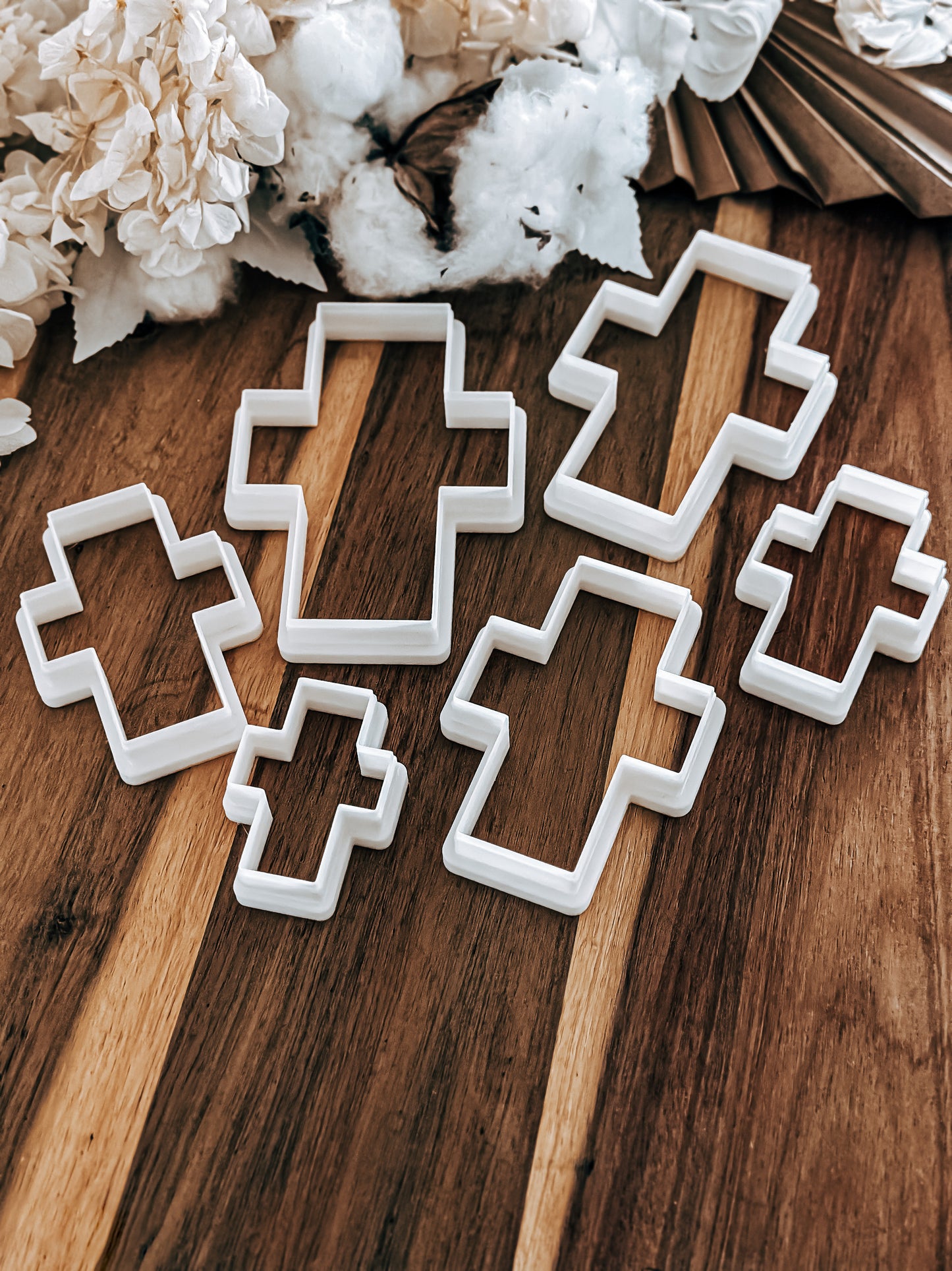 Bold Religious Cross Cookie Cutter – Perfect for Fondant, Sugar Cookies & Baking