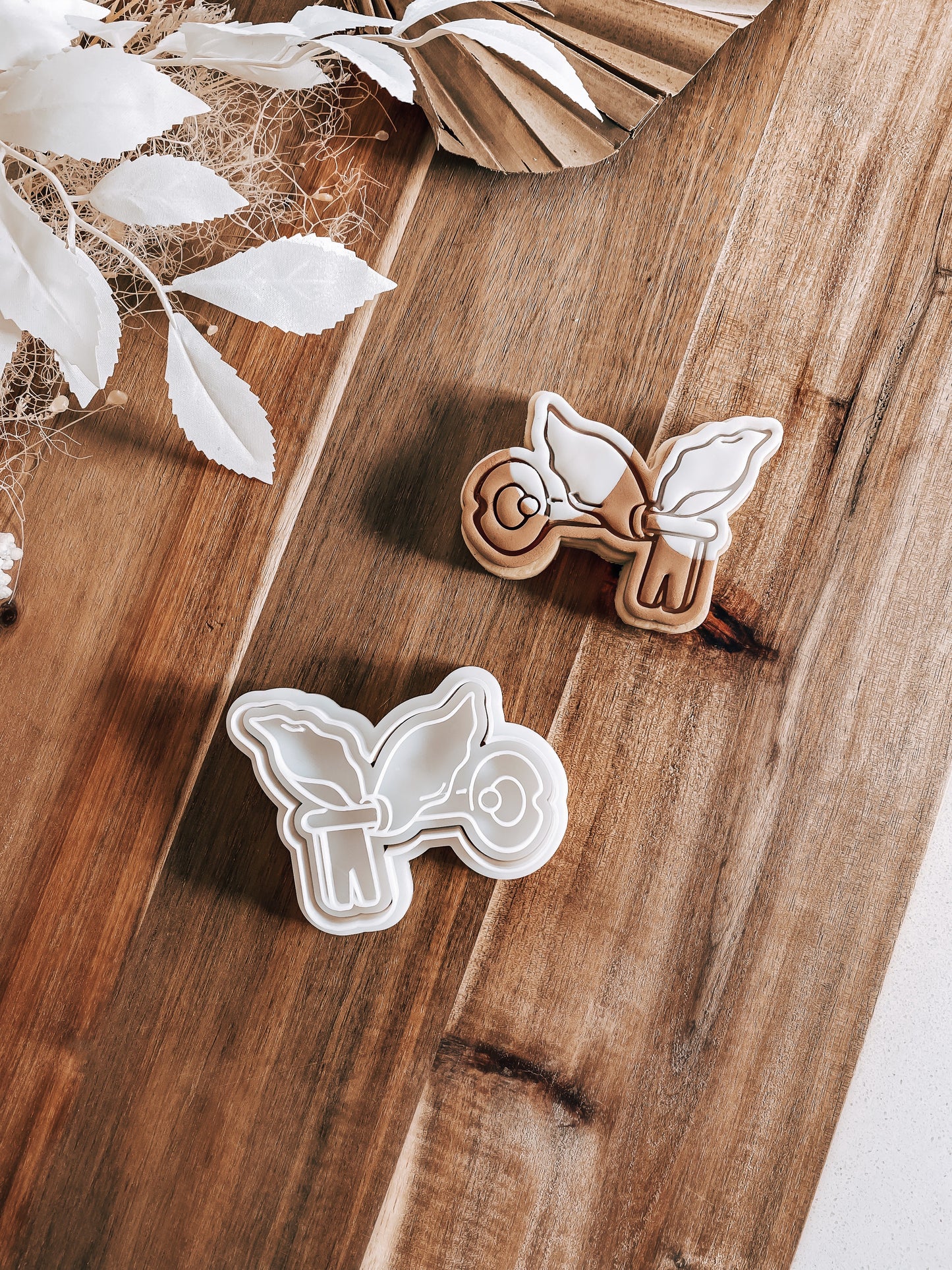 Flying Key - Cookie Stamp & Cutter - Fondant & Sugar Cookies