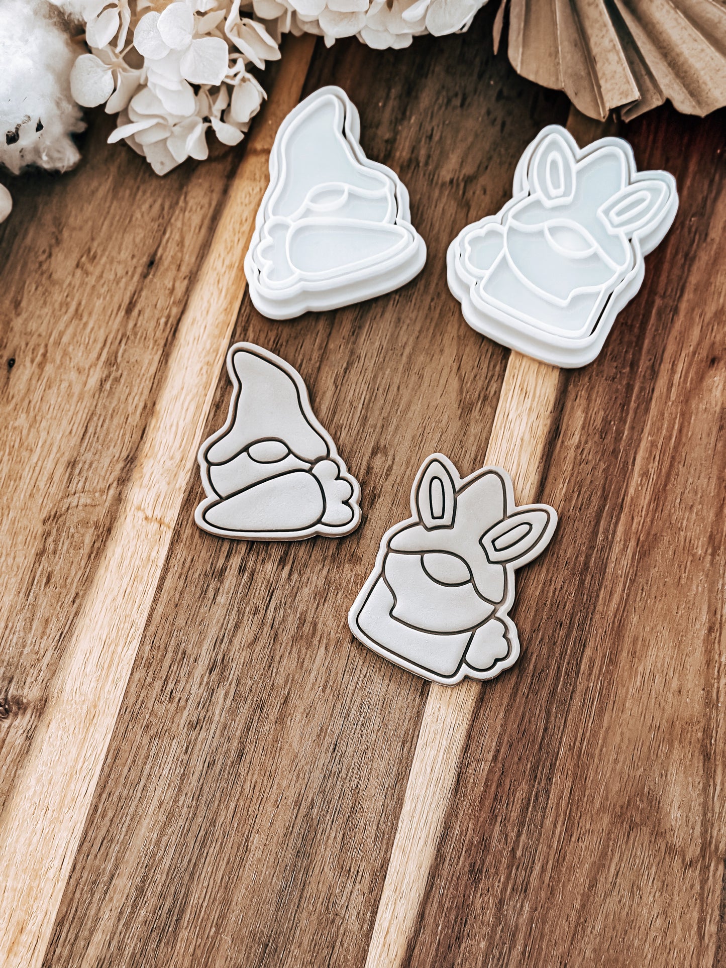 Mini Easter Gnomes Set Of 2 - Cookie Stamp and Cutter - Ideal for Fondant & Sugar Cookies