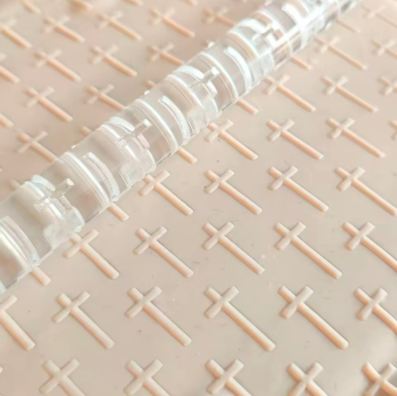 Cross Pattern - Acrylic Embossing Rolling Pin – Fondant, Cookie & Clay Texture Roller
