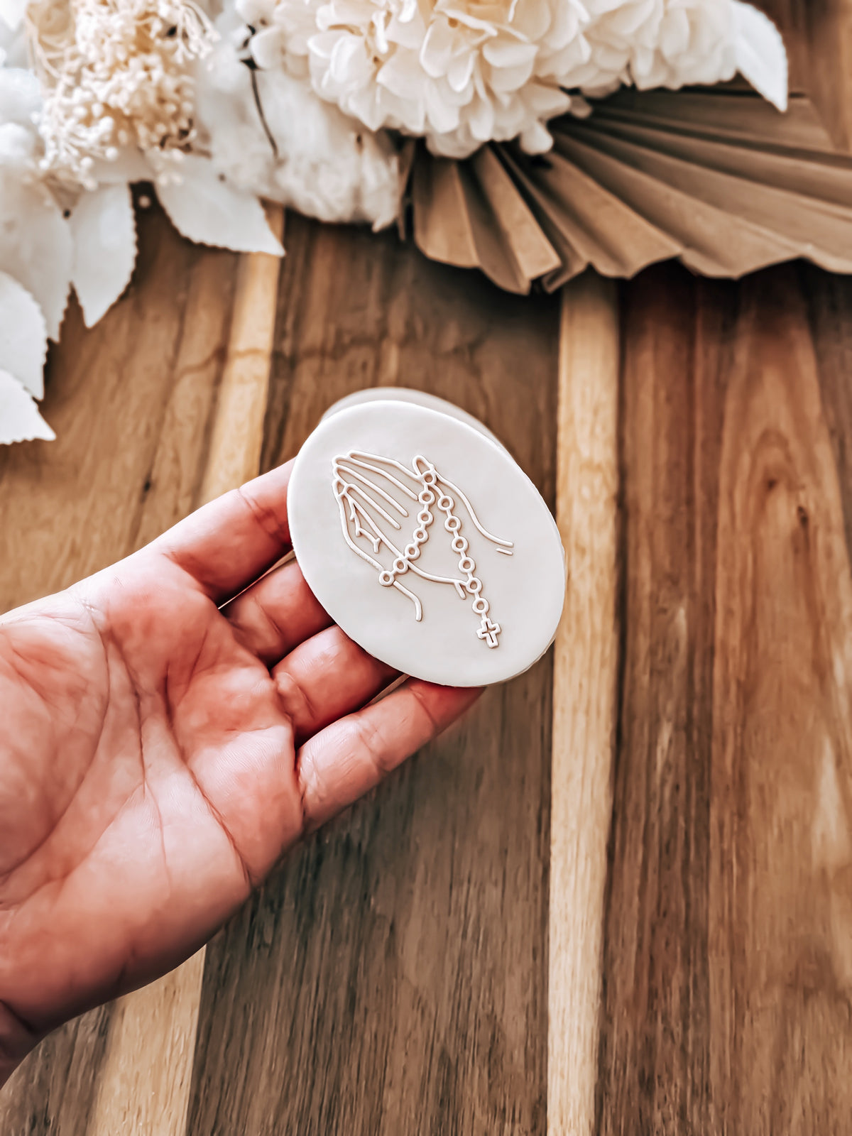 Praying Hands (Cross) 'UP' Stamp – Perfect for Fondant, Sugar Cookies & Baking