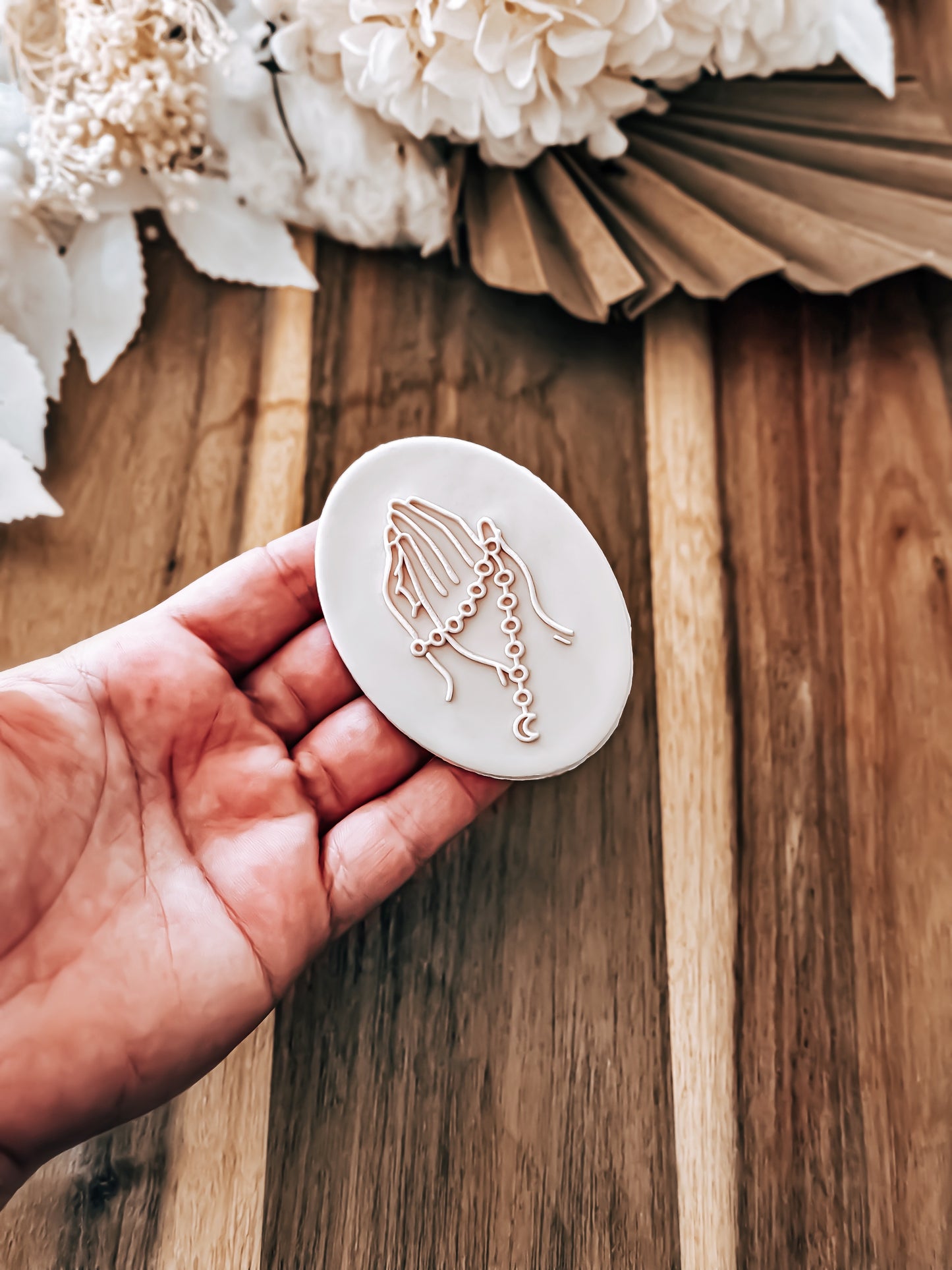 Praying Hands (Moon) 'UP' Stamp – Perfect for Fondant, Sugar Cookies & Baking