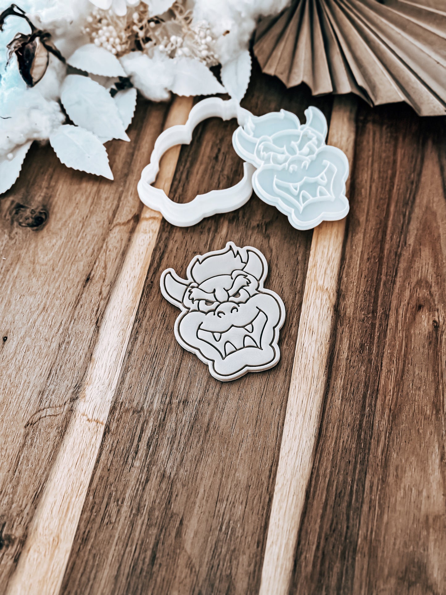 Spiky Boss Villain Stamp and Cutter - Perfect for Fondant & Sugar Cookies