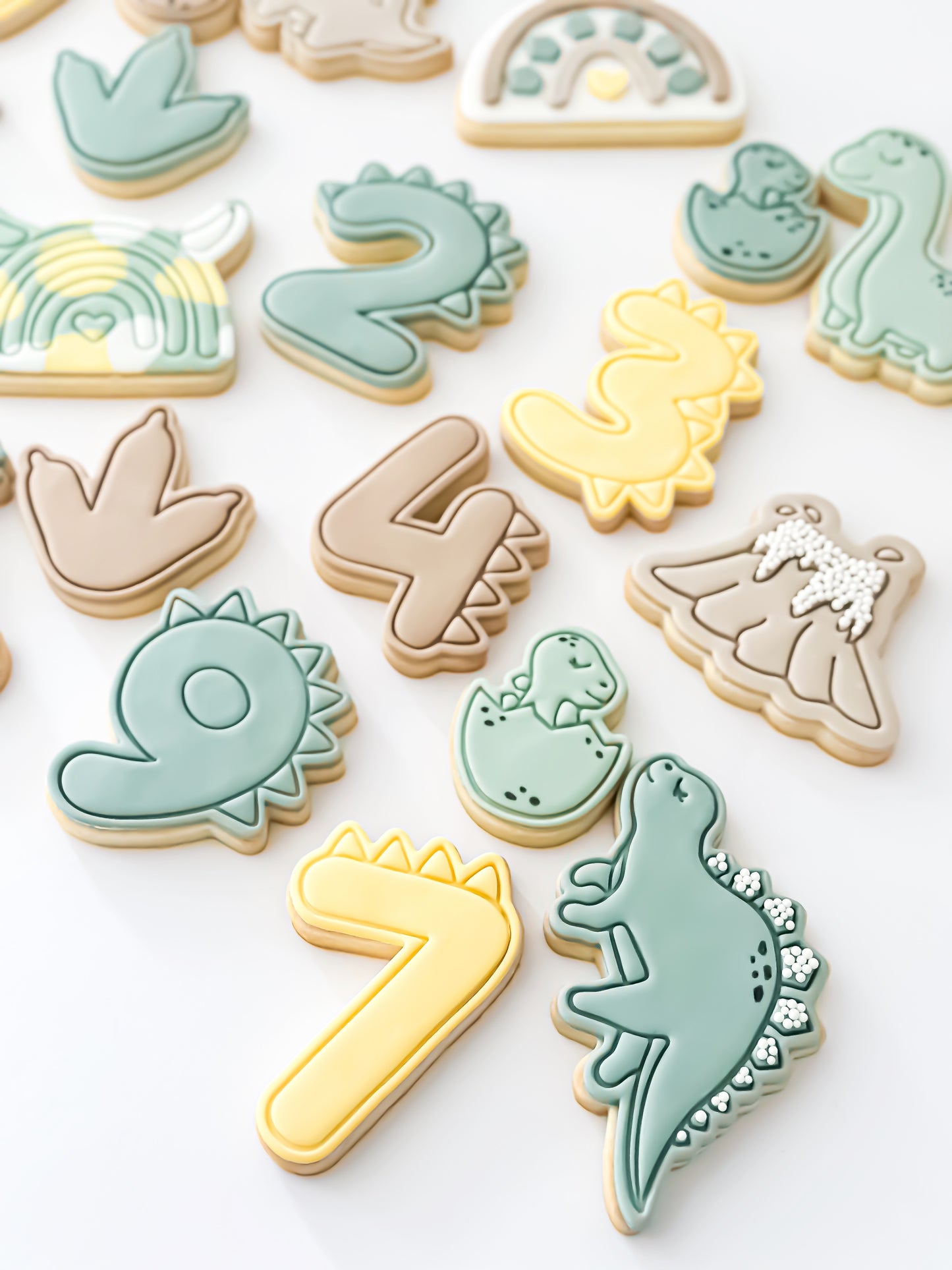 Mini Baby Dino (Roarr) Stamp & Cutter - Perfect for Fondant & Sugar Cookies