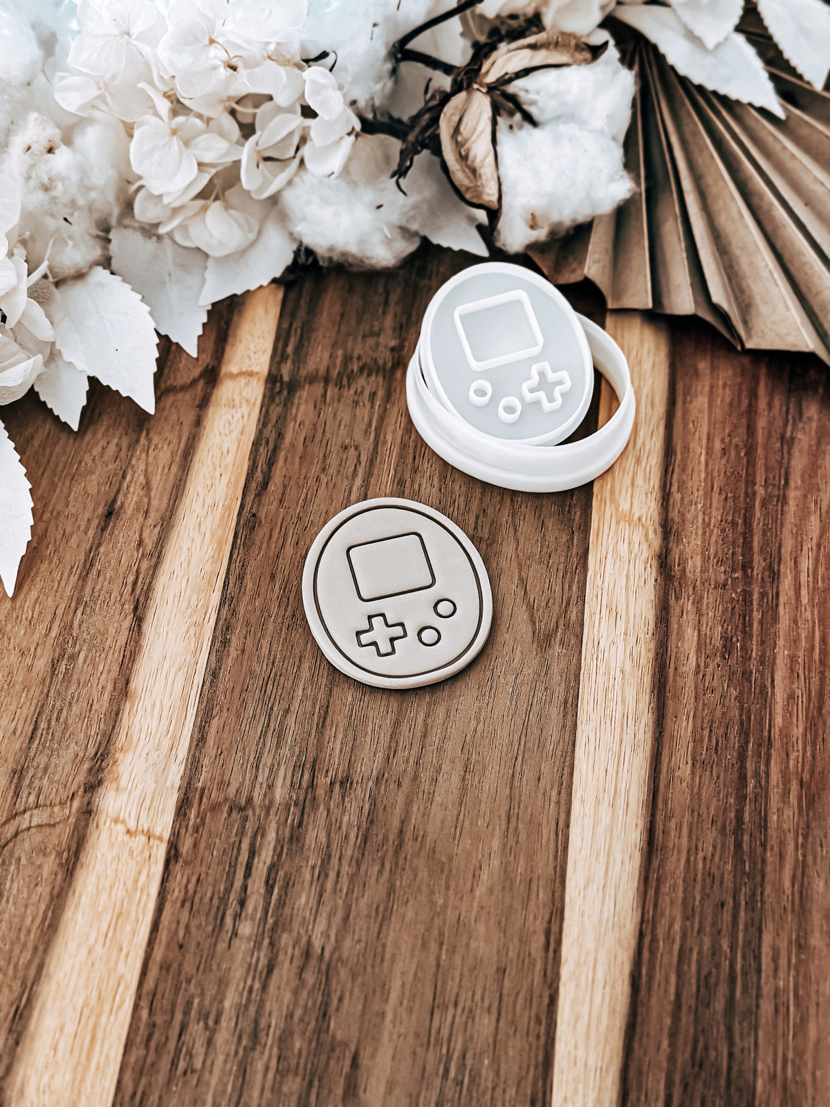 One of the Mini Gaming designs stamped in fondant, view 3
