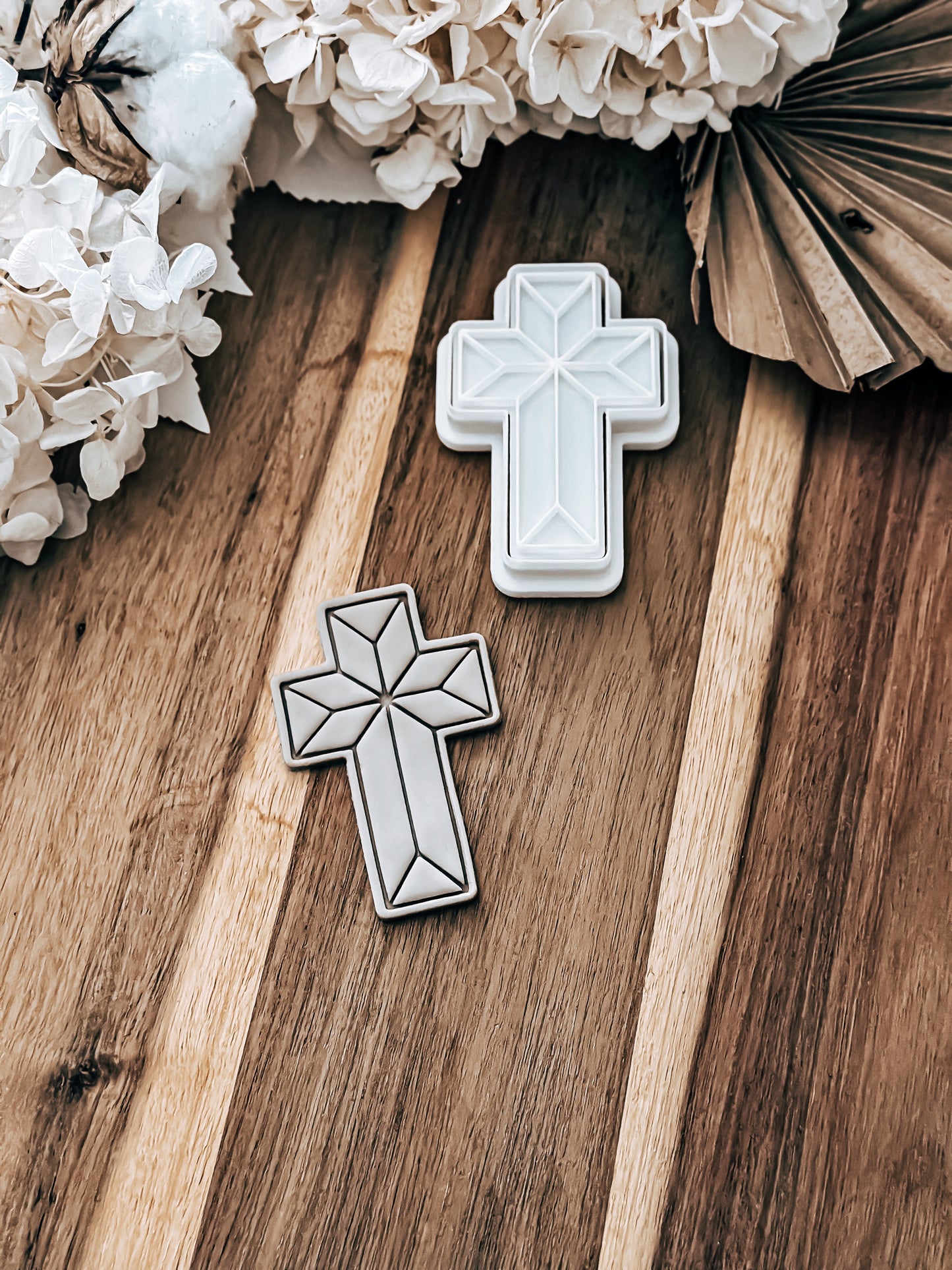 Line Cross Stamp and Cutter – Perfect for Fondant, Sugar Cookies & Baking