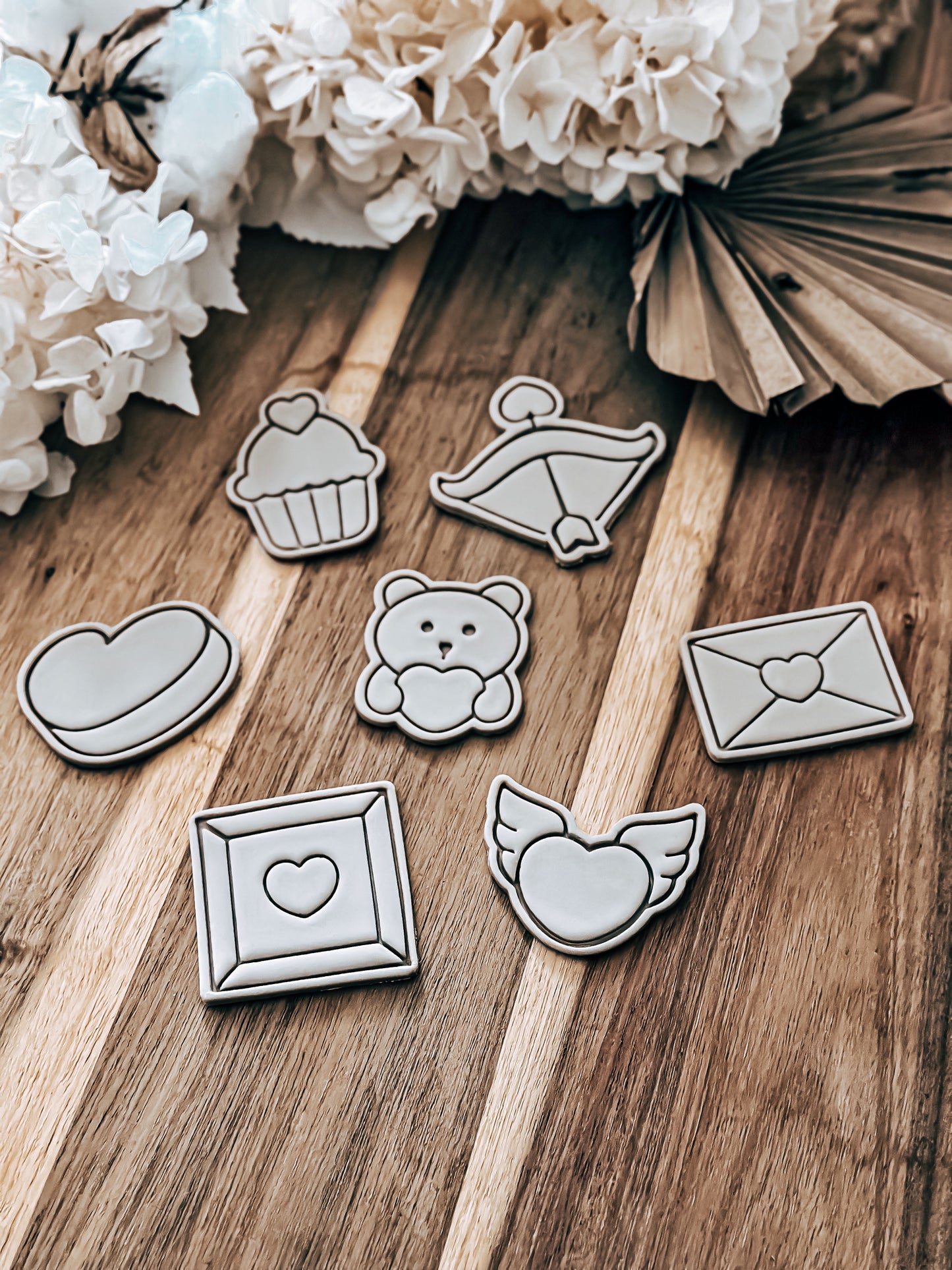 Mini Love Bow - Cookie Stamp and Cutter - Ideal for Fondant & Sugar Cookies