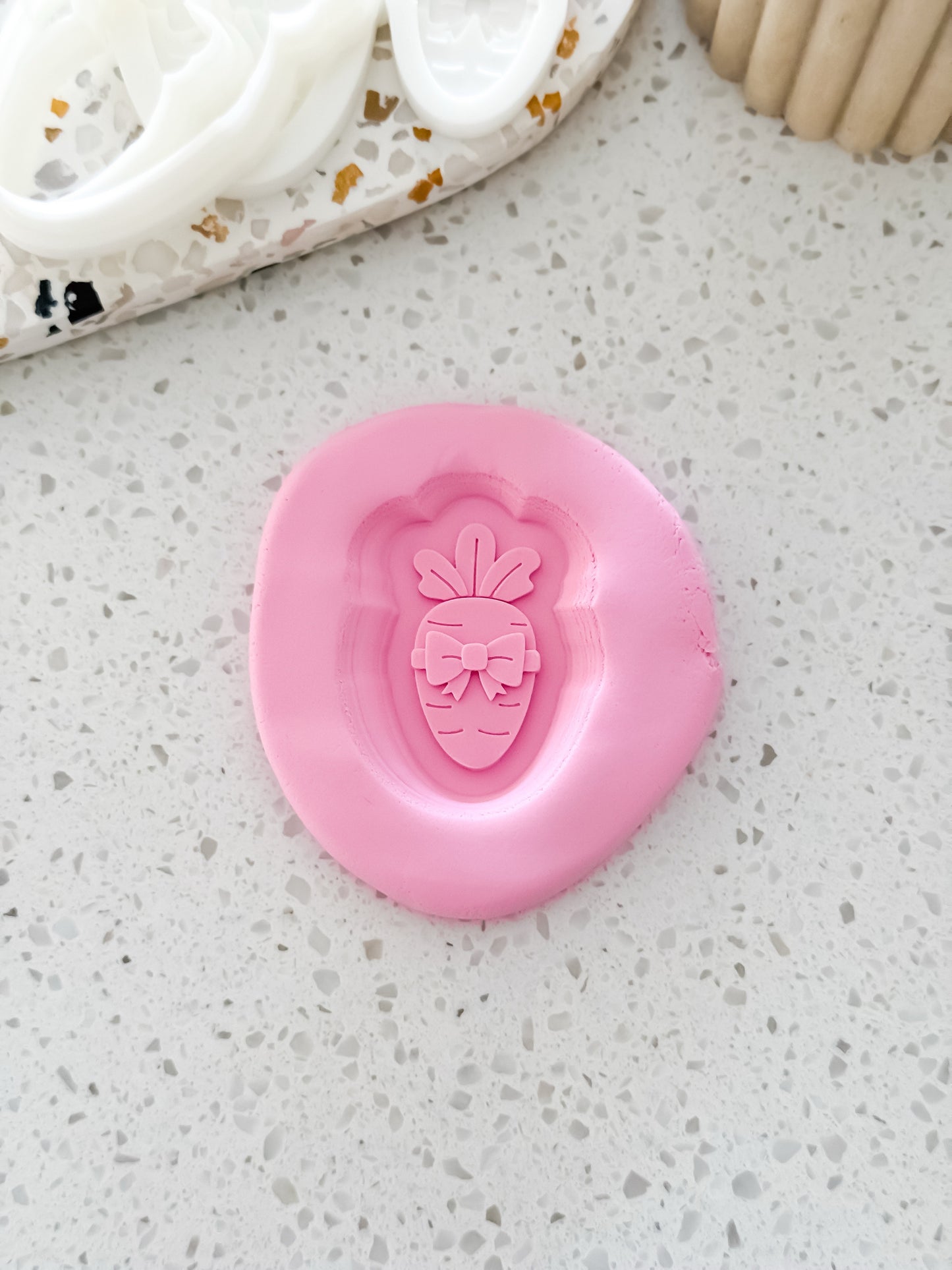 Mini Easter Carrot with Bow Stamp & Cutter - Perfect for Fondant & Sugar Cookies