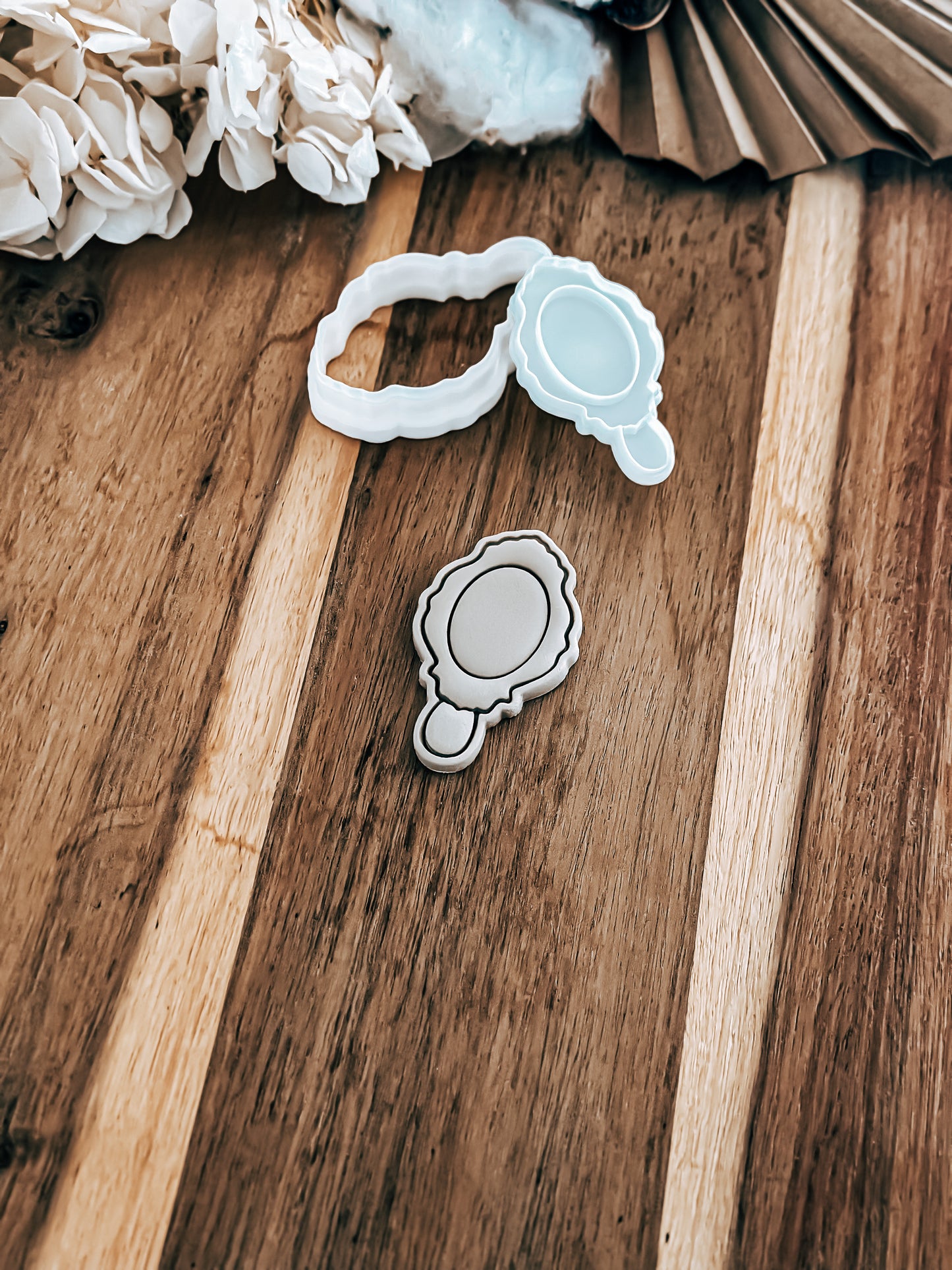 Mini Hand Mirror (Dreamhouse) - Cookie Stamp and Cutter - Fondant & Sugar Cookies