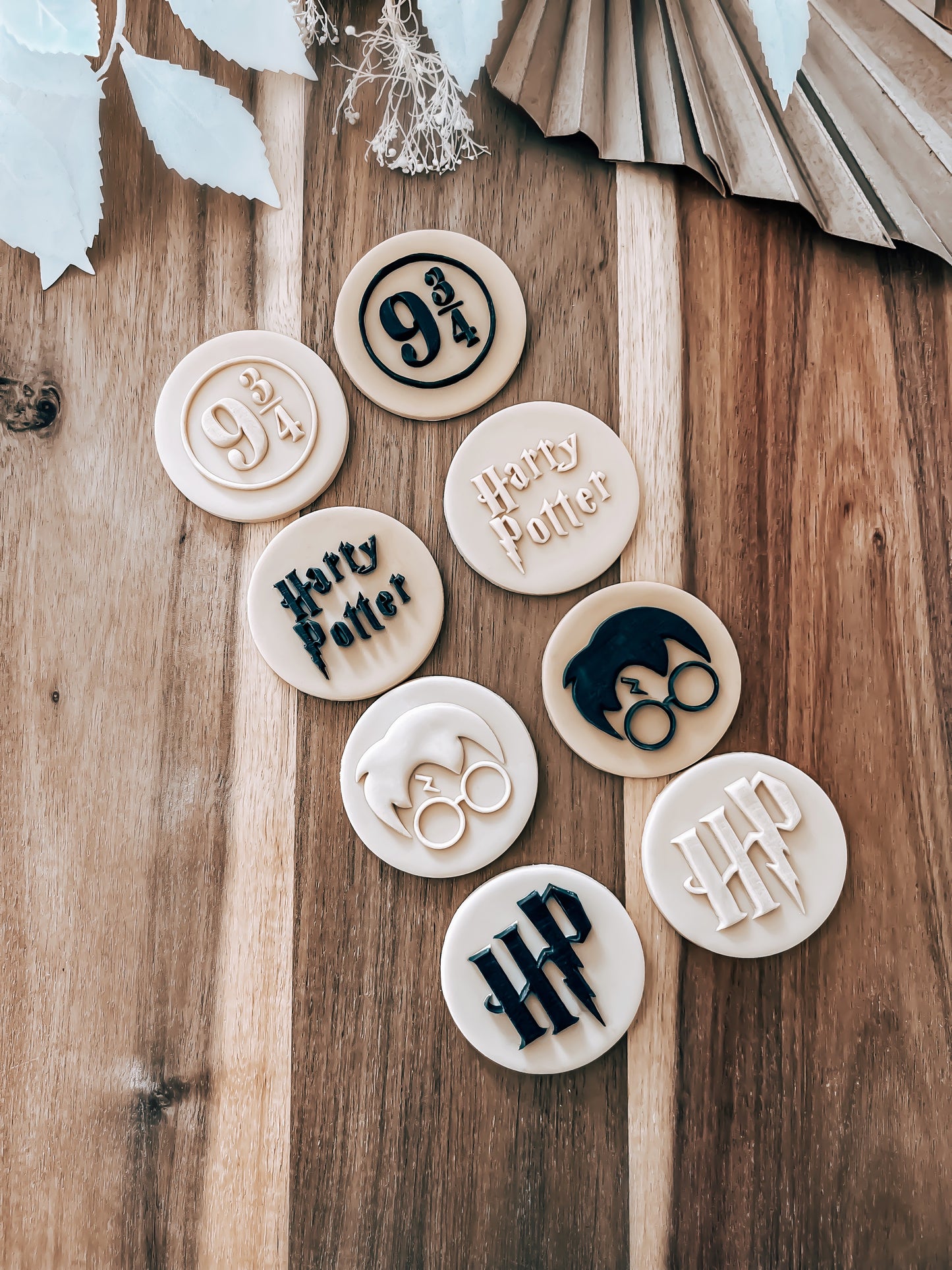 Mini Wizard Cookie Set – 4 Stamp & Cutter Designs