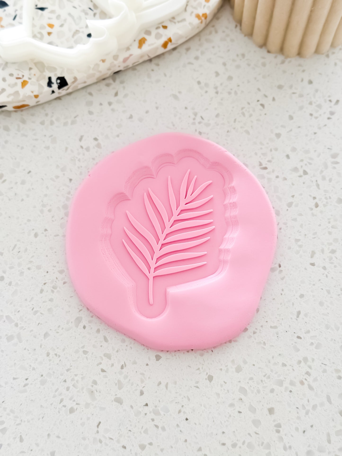 Palm Leaf Stamp & Cutter - Perfect for Fondant & Sugar Cookies