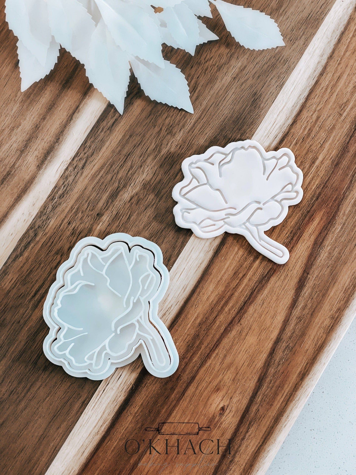 Rosehip Flower Stamp & Cutter - Perfect for Fondant & Sugar Cookies