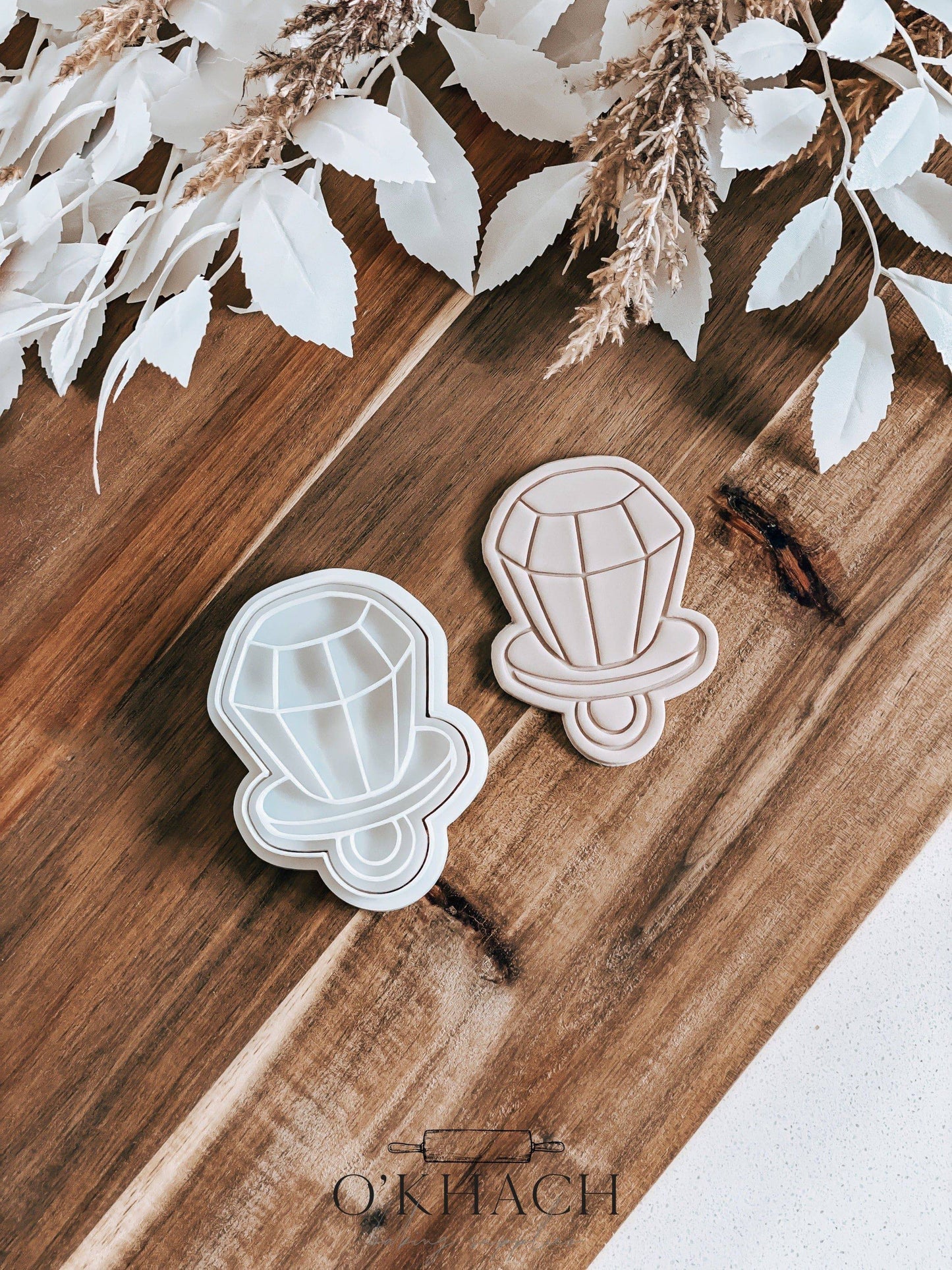 Candy Ring Stamp & Cutter - Perfect for Fondant & Sugar Cookies