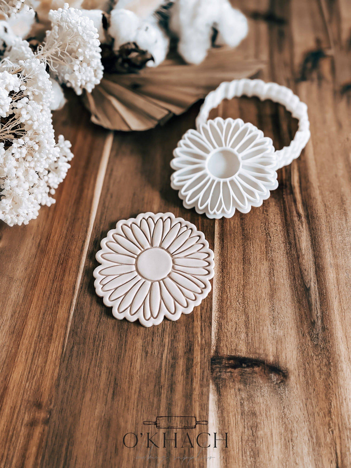 Daisy Cookie Stamp and Cutter - O'Khach Baking Supplies