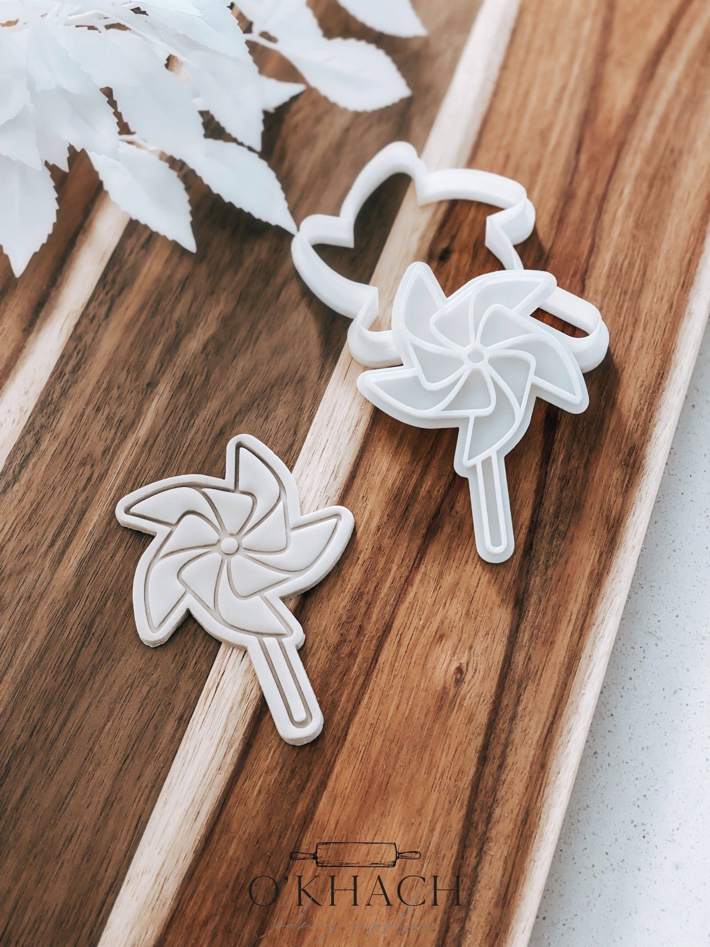 Windmill - Cookie Stamp and Cutter - Ideal for Fondant & Sugar Cookies