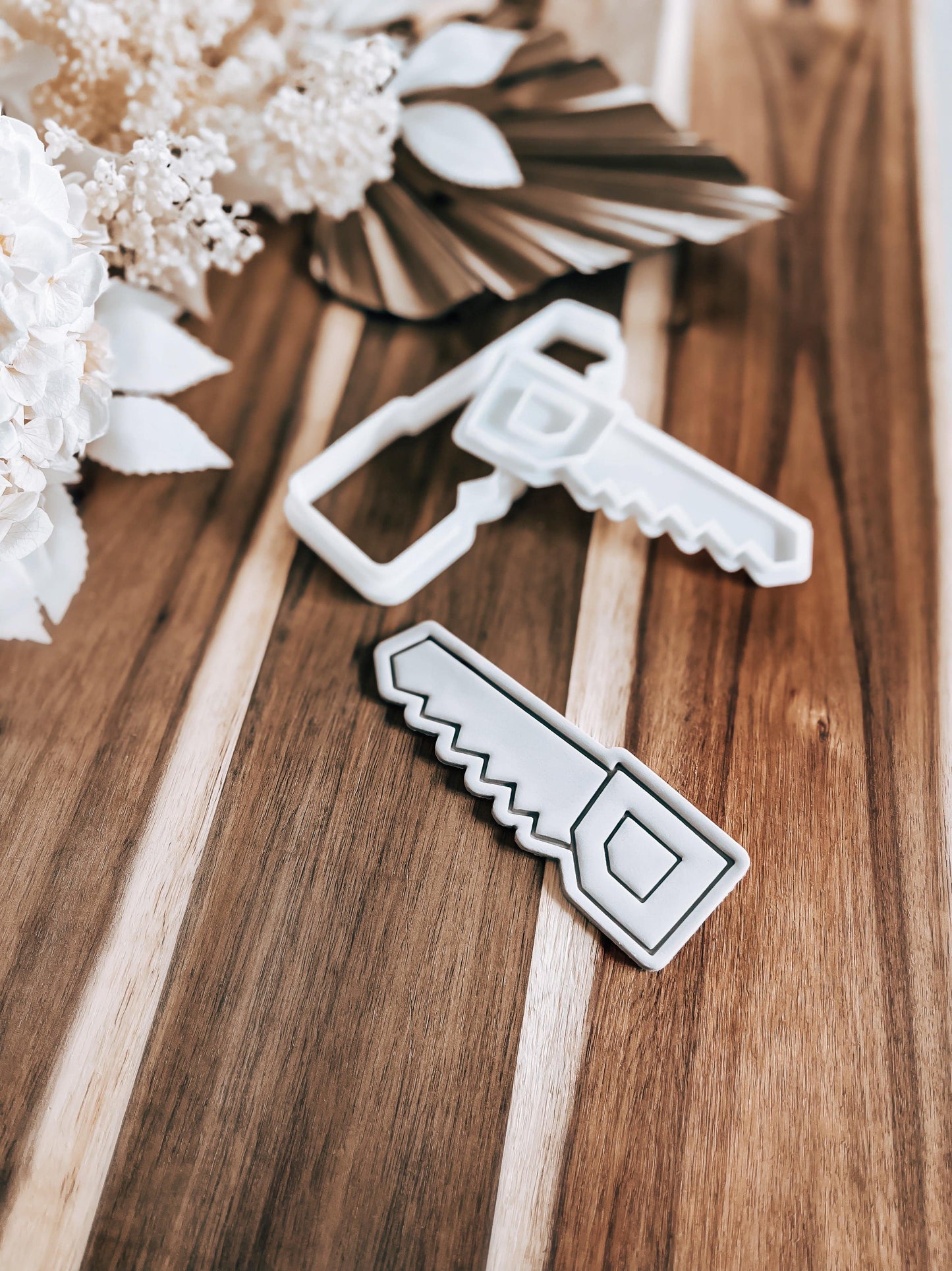 Saw Stamp & Cutter - Perfect for Fondant & Sugar Cookies