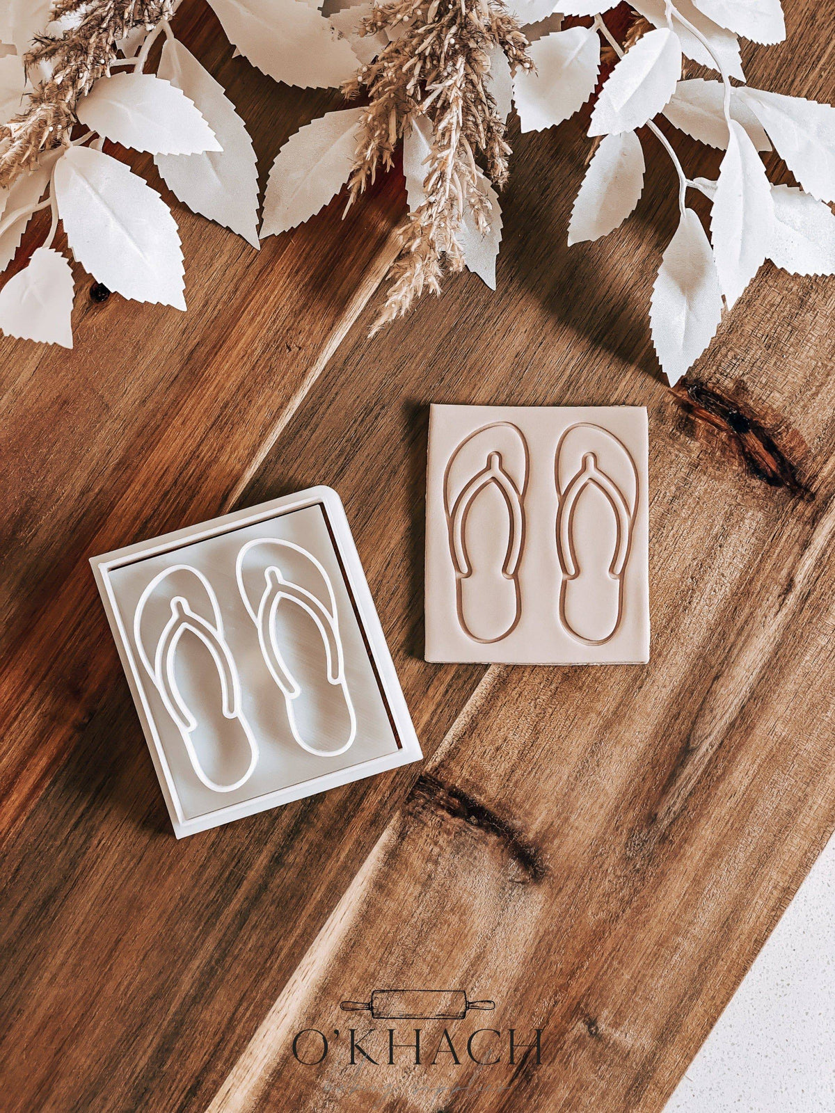 Thongs Stamp & Cutter - Perfect for Fondant & Sugar Cookies