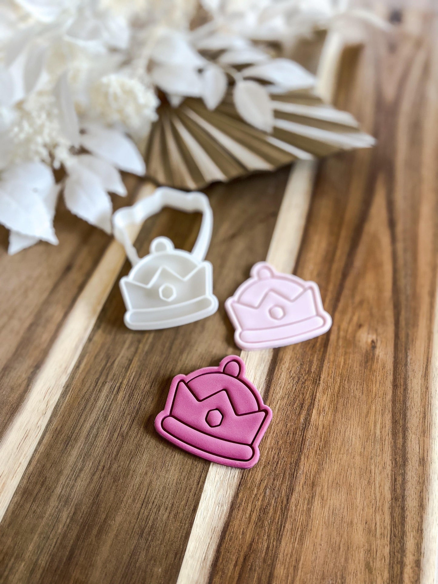 Mini Crown - Cookie Stamp & Cutter - Perfect for Fondant & Sugar Cookies