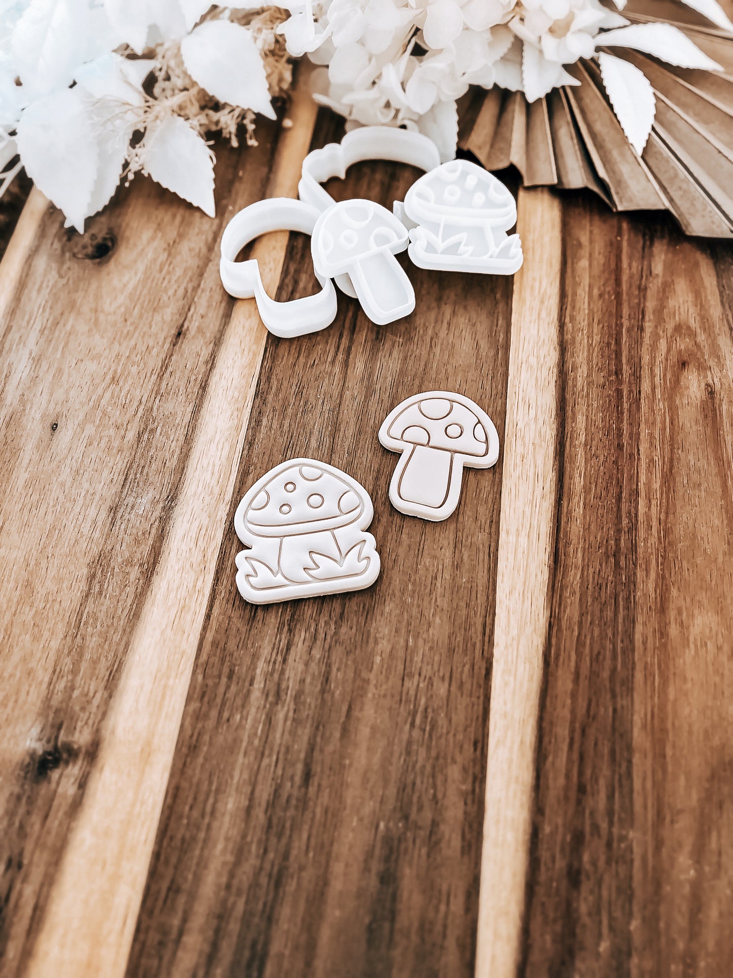 Mini Mushrooms (Set Of 2) Stamp & Cutter - Perfect for Fondant & Sugar Cookies