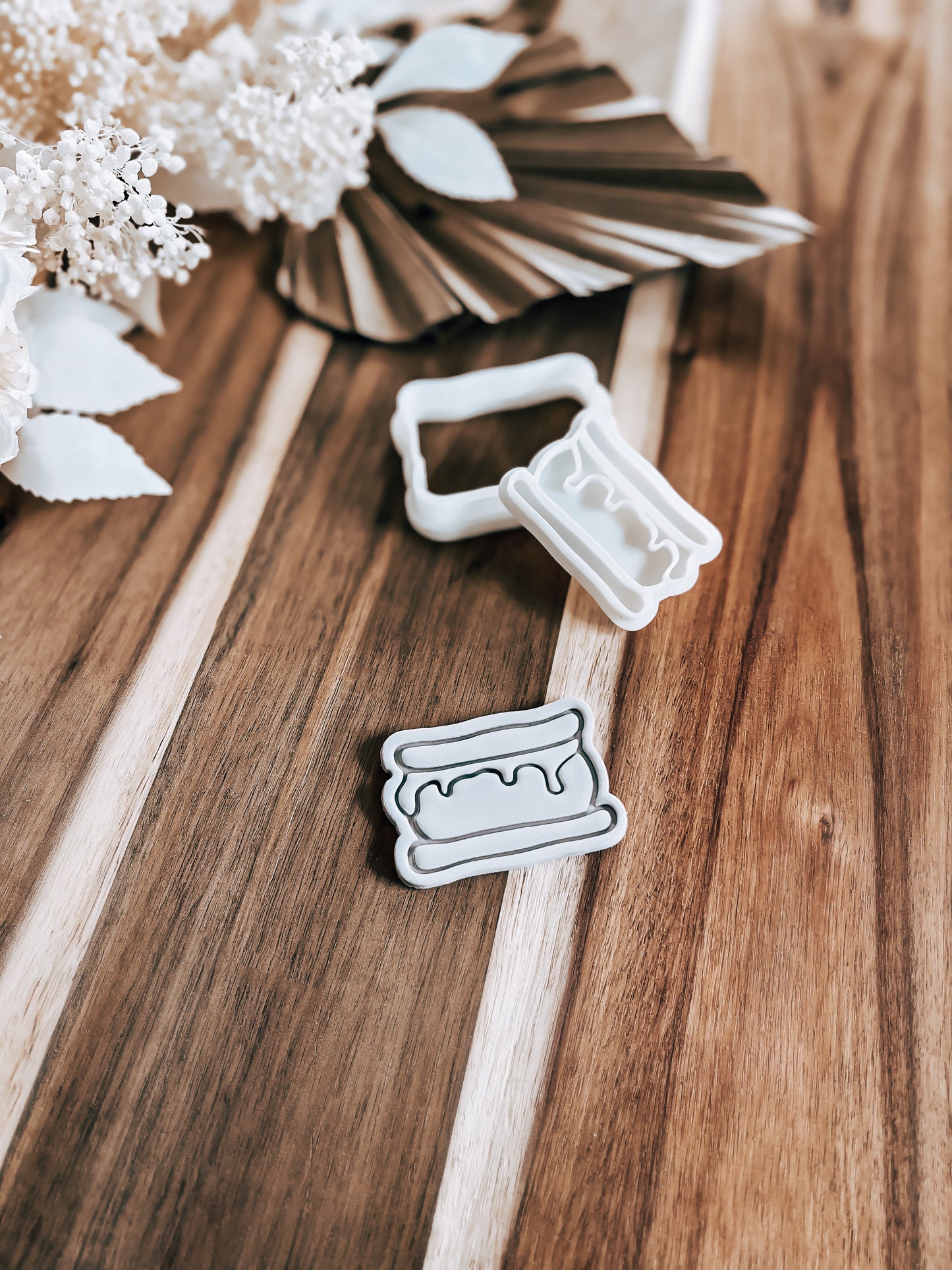 Mini S'more - Cookie Stamp & Cutter - Ideal for Fondant & Sugar Cookies