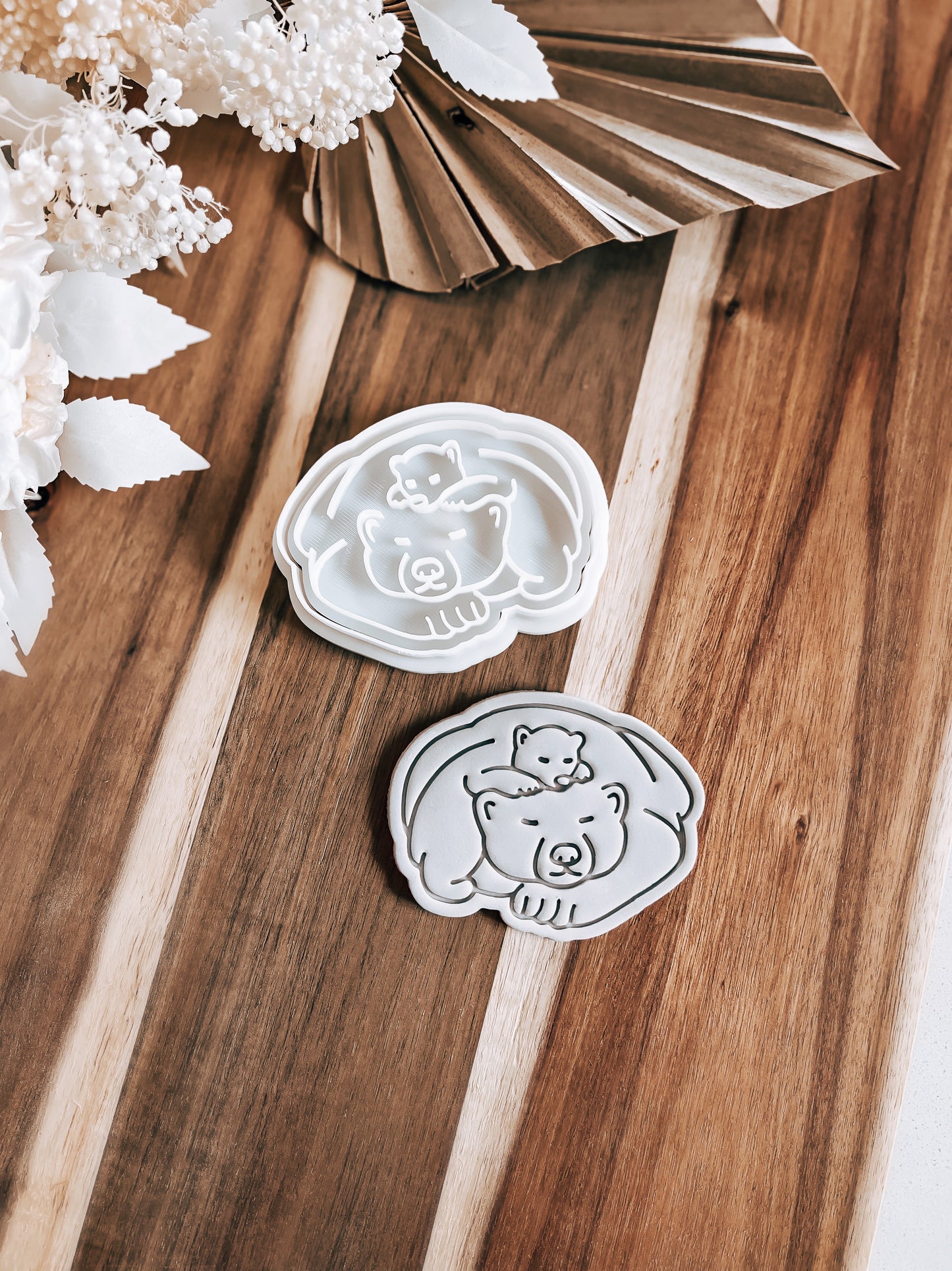 Papa Bear Stamp & Cutter - Perfect for Fondant & Sugar Cookies