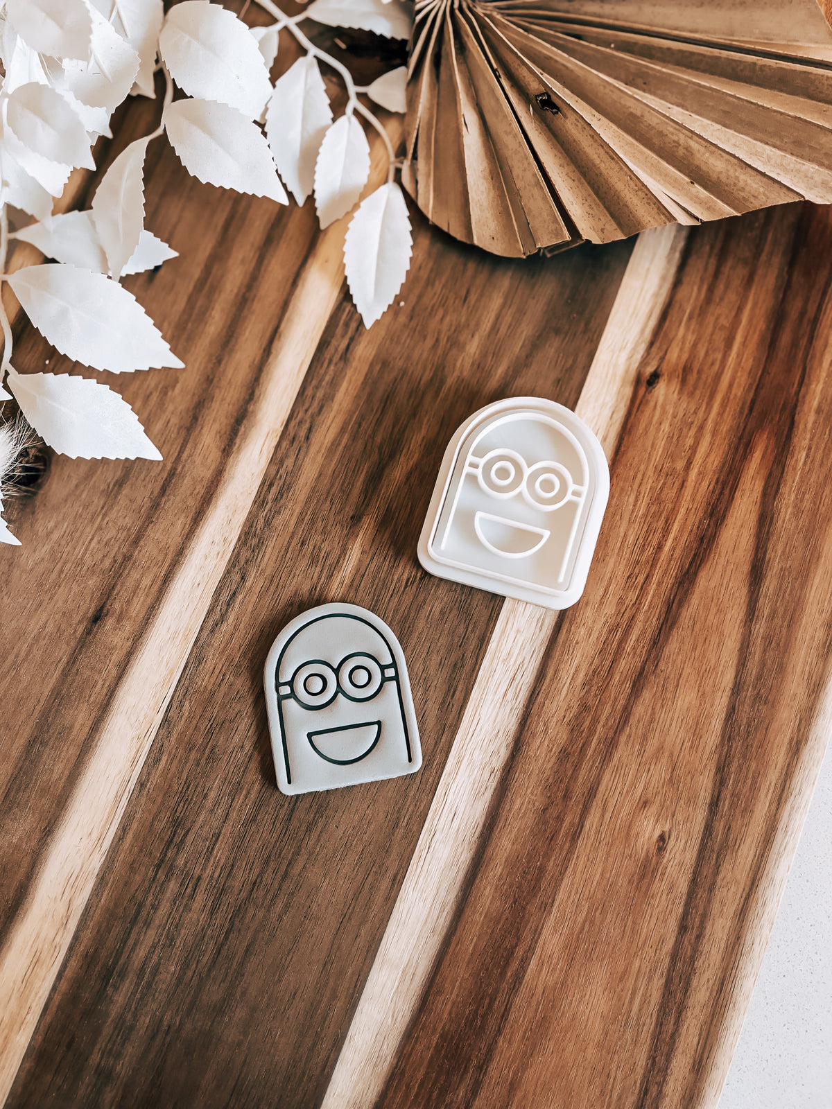 Mini Minion Stamp & Cutter - Perfect for Fondant & Sugar Cookies