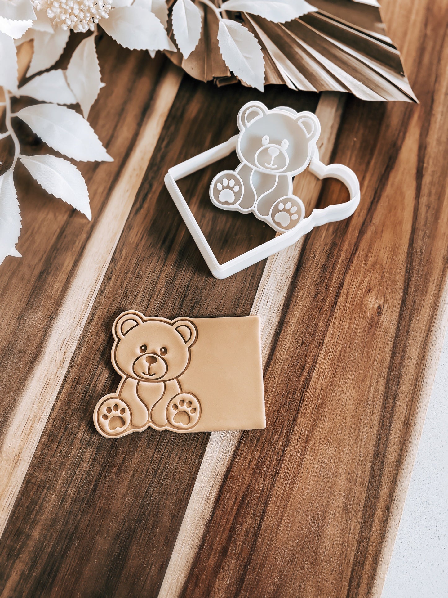 Bear Plaque - Cookie Cutter (For Bear) - Ideal for Fondant & Sugar Cookies