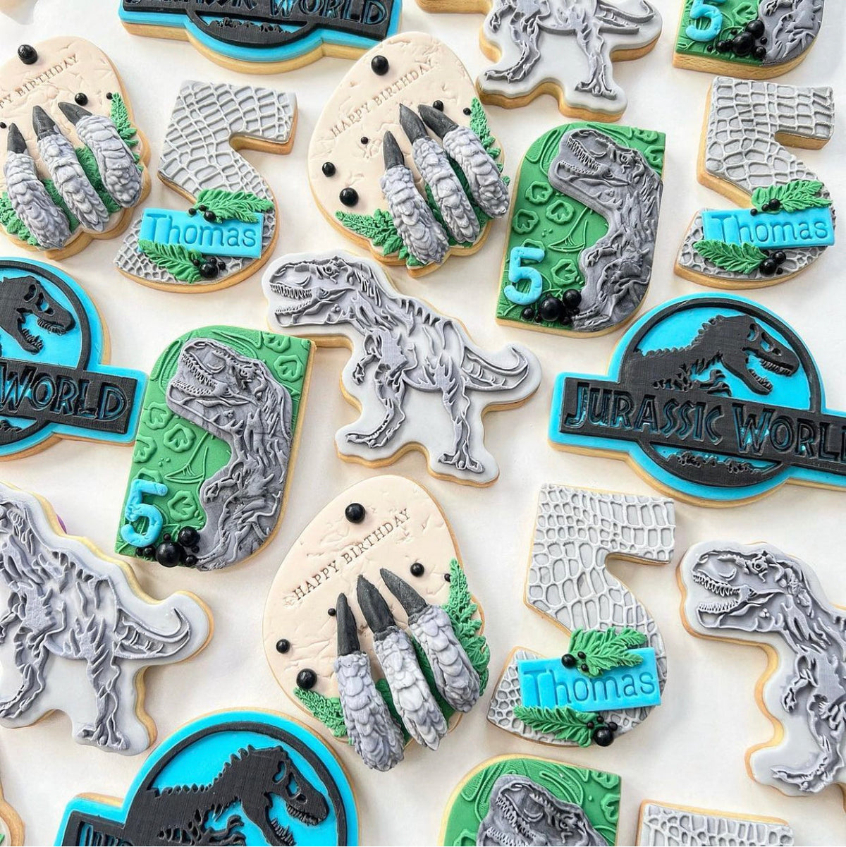 Jurassic World Logo - Cookie Stamp and Cutter - Perfect for Fondant & Sugar Cookies