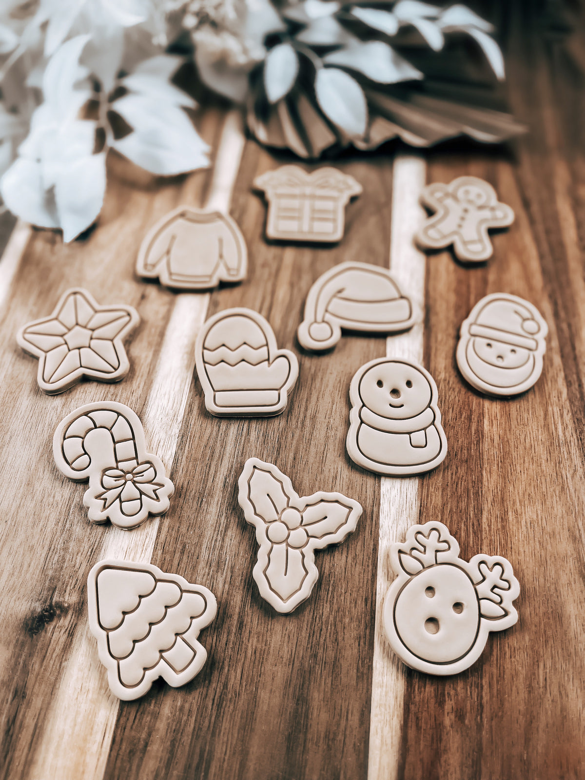 Mini Present design stamped in fondant to show the finished cookie