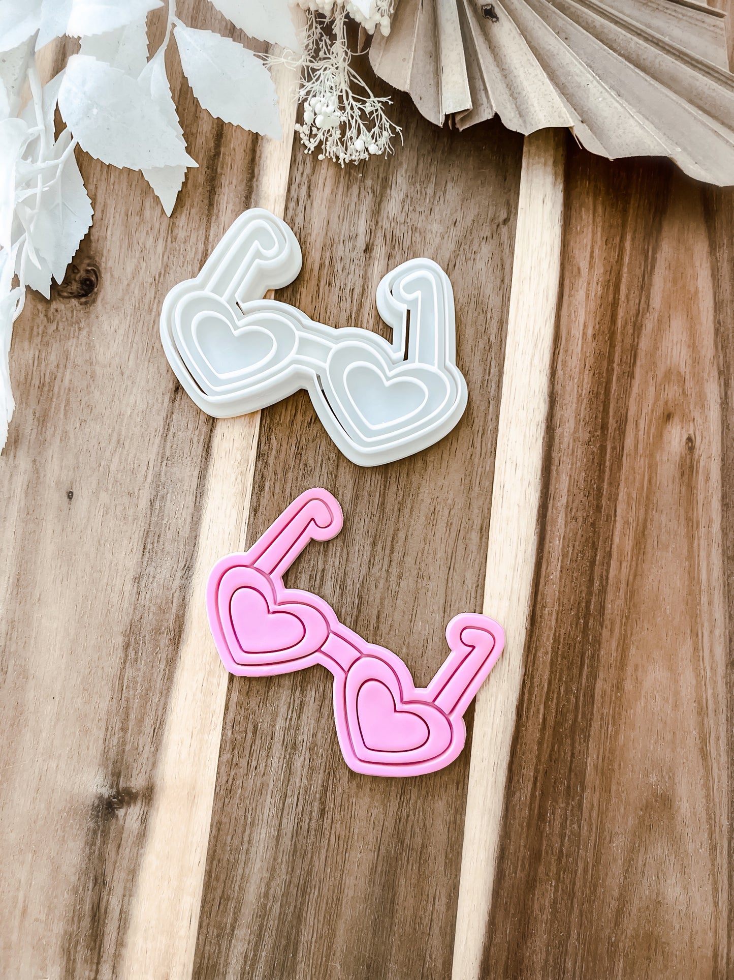 Love Glasses - Cookie Stamp & Cutter - Ideal for Fondant & Sugar Cookies
