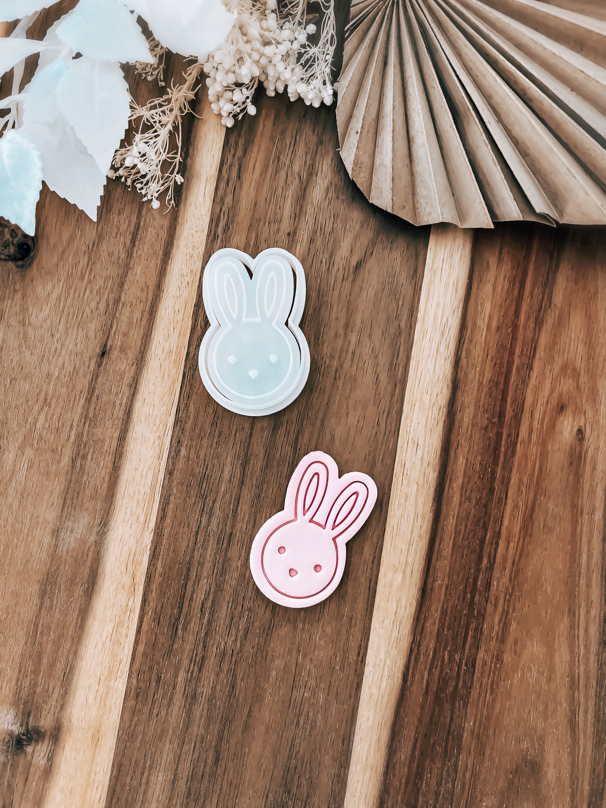 Mini Bunny - Cookie Stamp & Cutter - Ideal for Fondant & Sugar Cookies