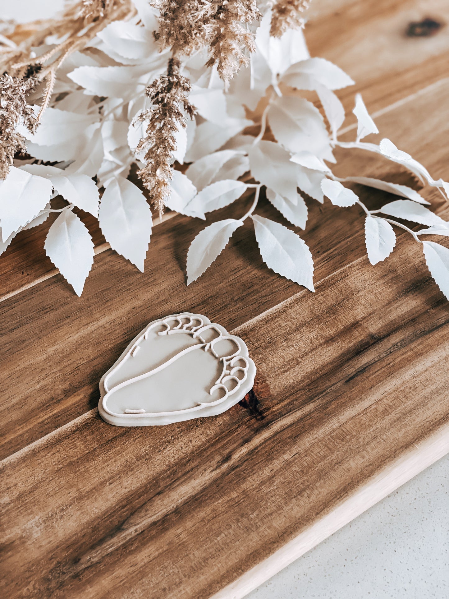 Baby Feet 'UP' Stamp and Cutter - Perfect for Fondant & Sugar Cookies