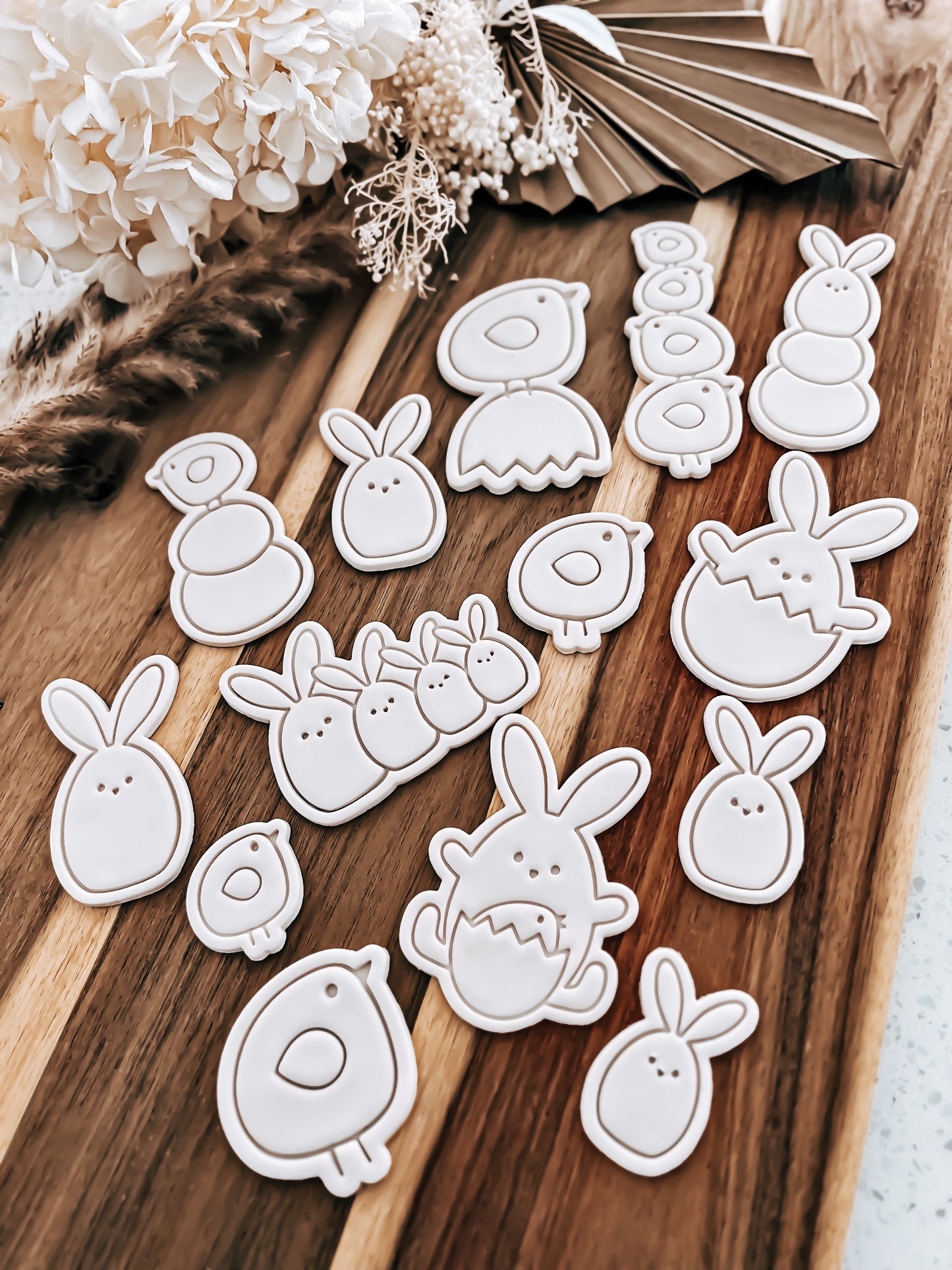 Mini Little Egg Bunnies - Cookie Stamp & Cutter - Ideal for Fondant & Sugar Cookies
