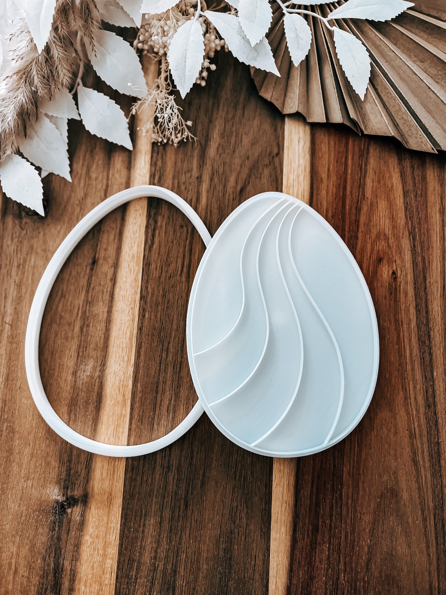 Giant Egg - Cookie Stamp & Cutter - Ideal for Fondant & Sugar Cookies