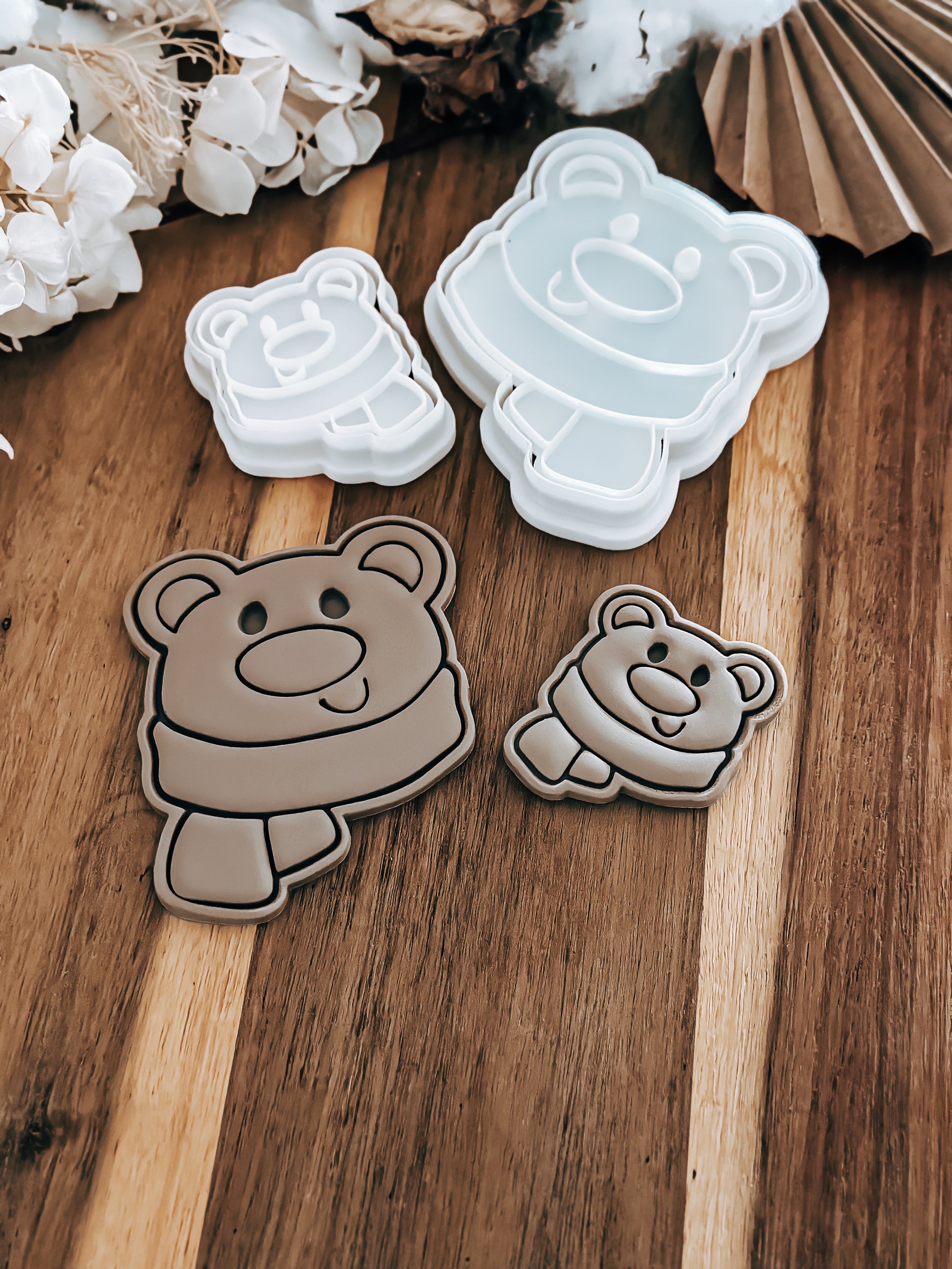 Mini Polar Bear - Cookie Stamp and Cutter - Ideal for Fondant & Sugar Cookies