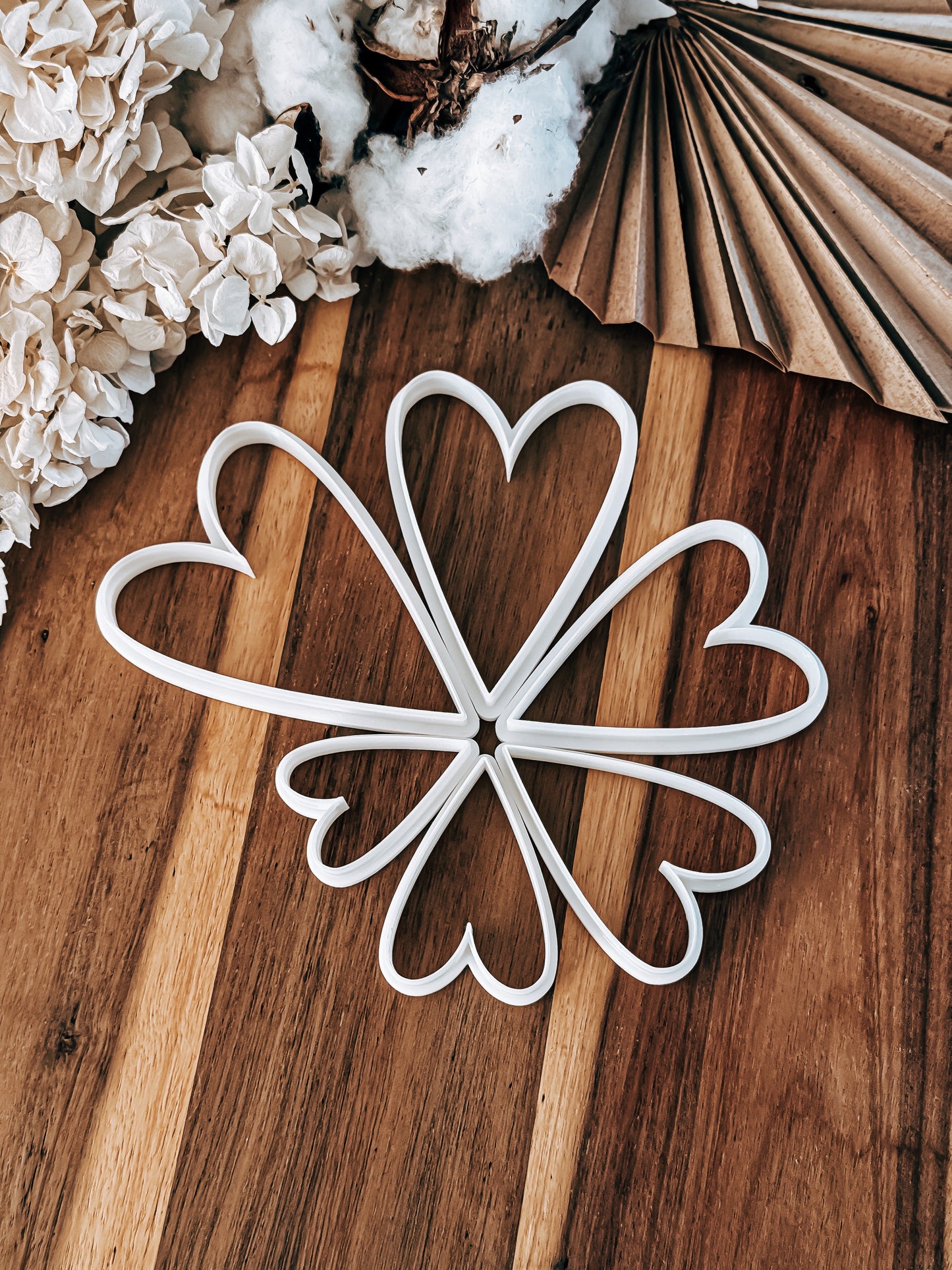 Slim Heart Cookie Cutter – Perfect for Fondant, Sugar Cookies & Baking