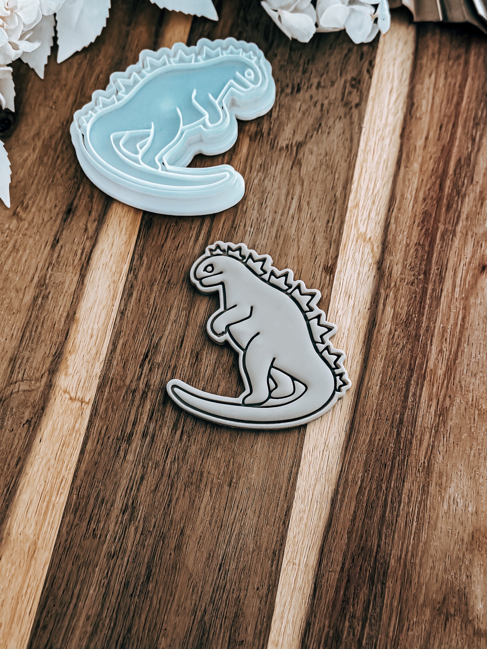 Godzilla - Cookie Stamp and Cutter - Ideal for Fondant & Sugar Cookies