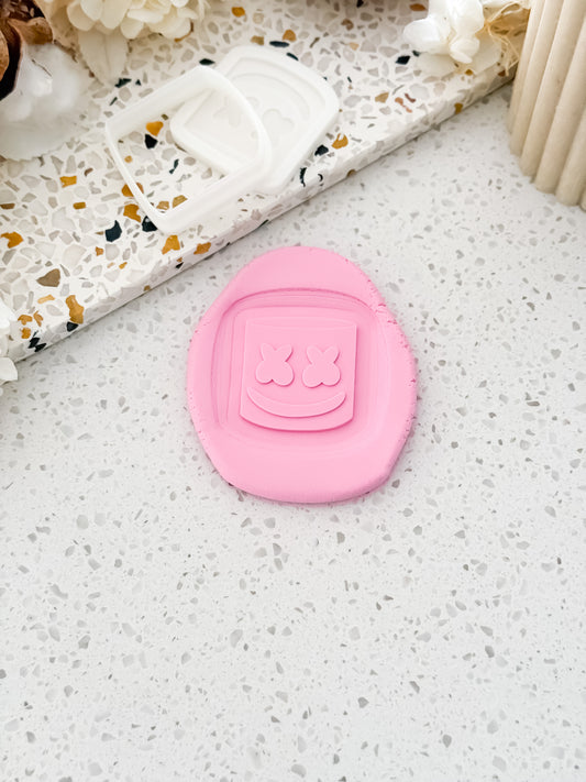 Mini Marshmello Helmet Stamp & Cutter - Perfect for Fondant & Sugar Cookies