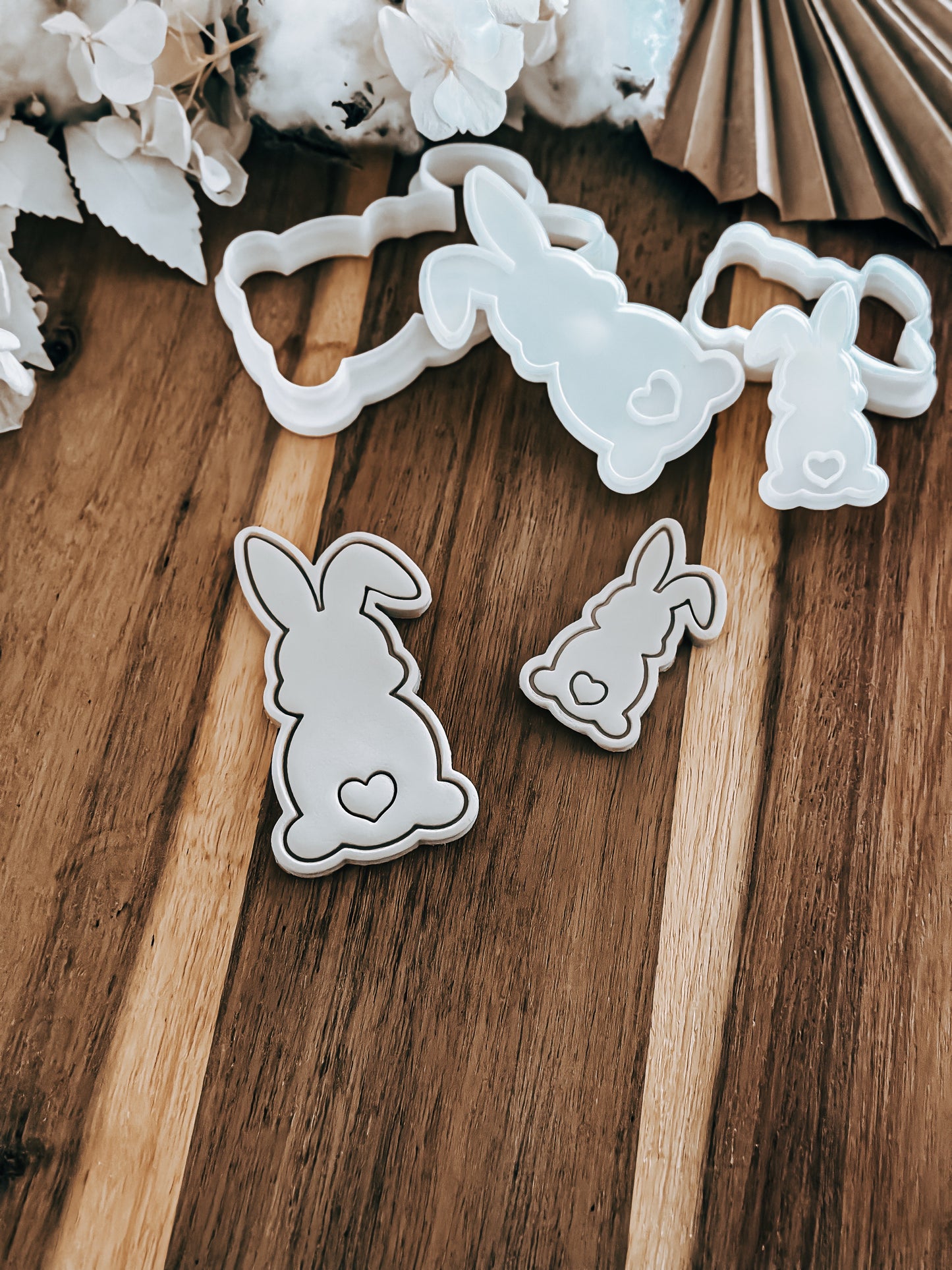 Mini Bunny Behind (One Ear Down) - Cookie Stamp and Cutter