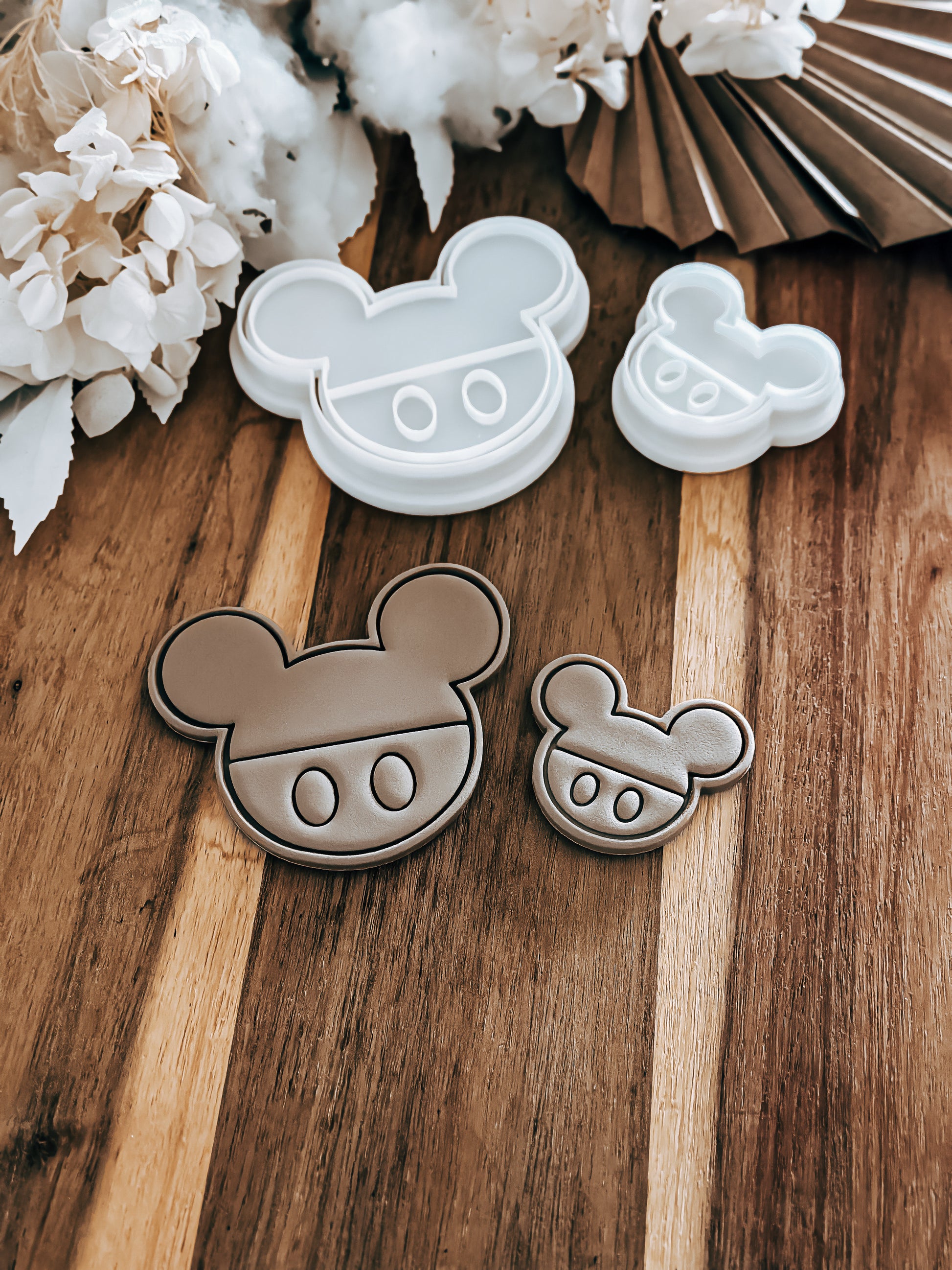 Head Outline (Mickey Mouse) - Cookie Stamp and Cutter - Ideal for Fondant & Sugar Cookies