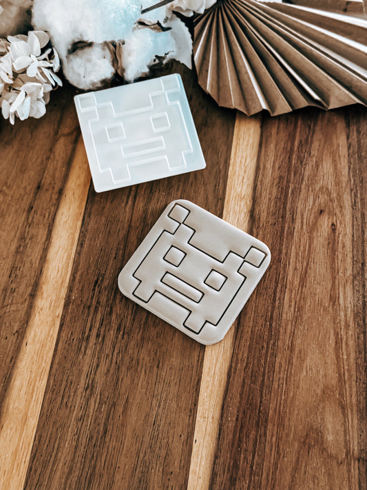 Pixel Villager Face Stamp & Cutter - Perfect for Fondant & Sugar Cookies