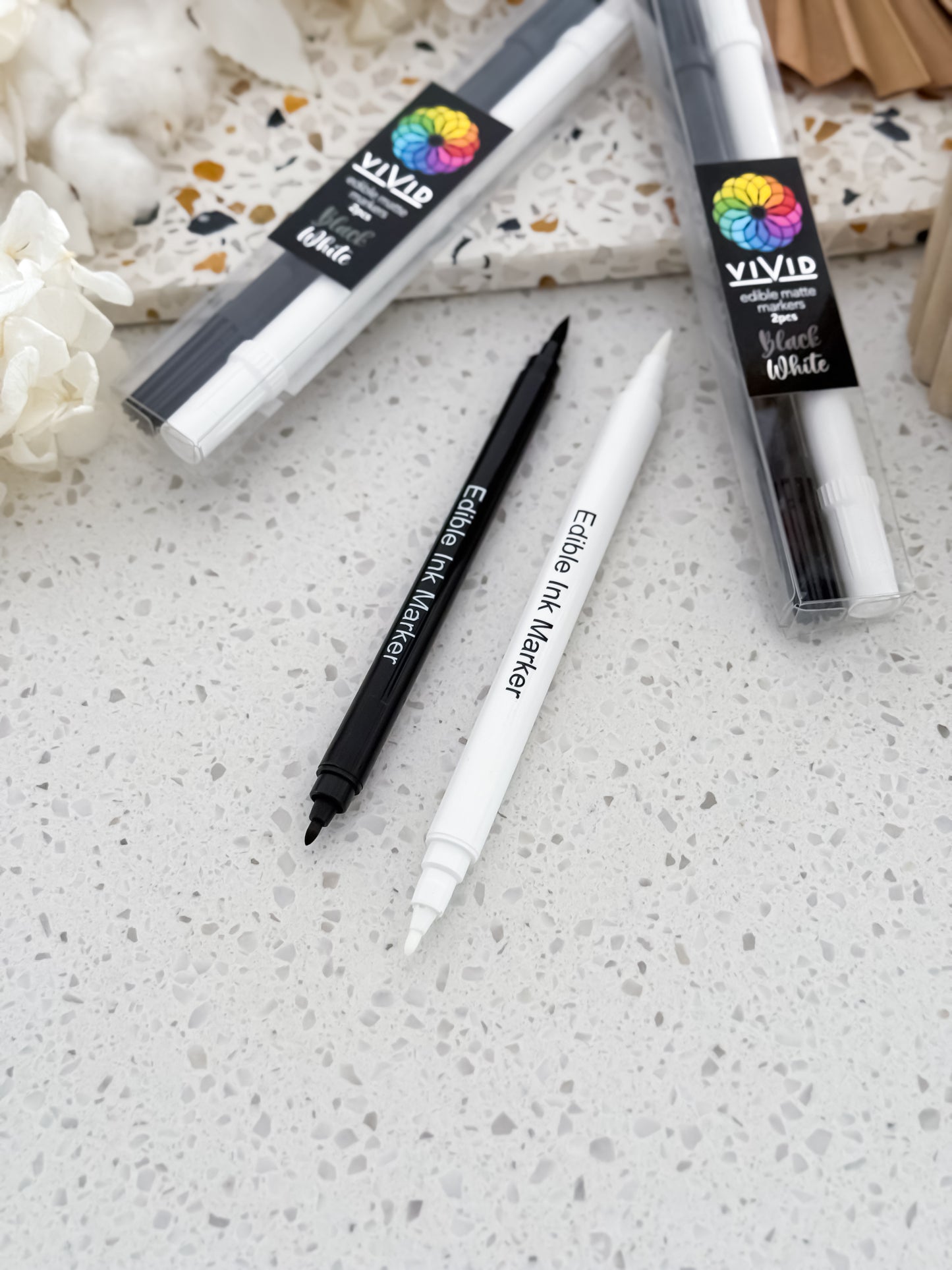 Vivid | Edible Matte Markers - Black & White