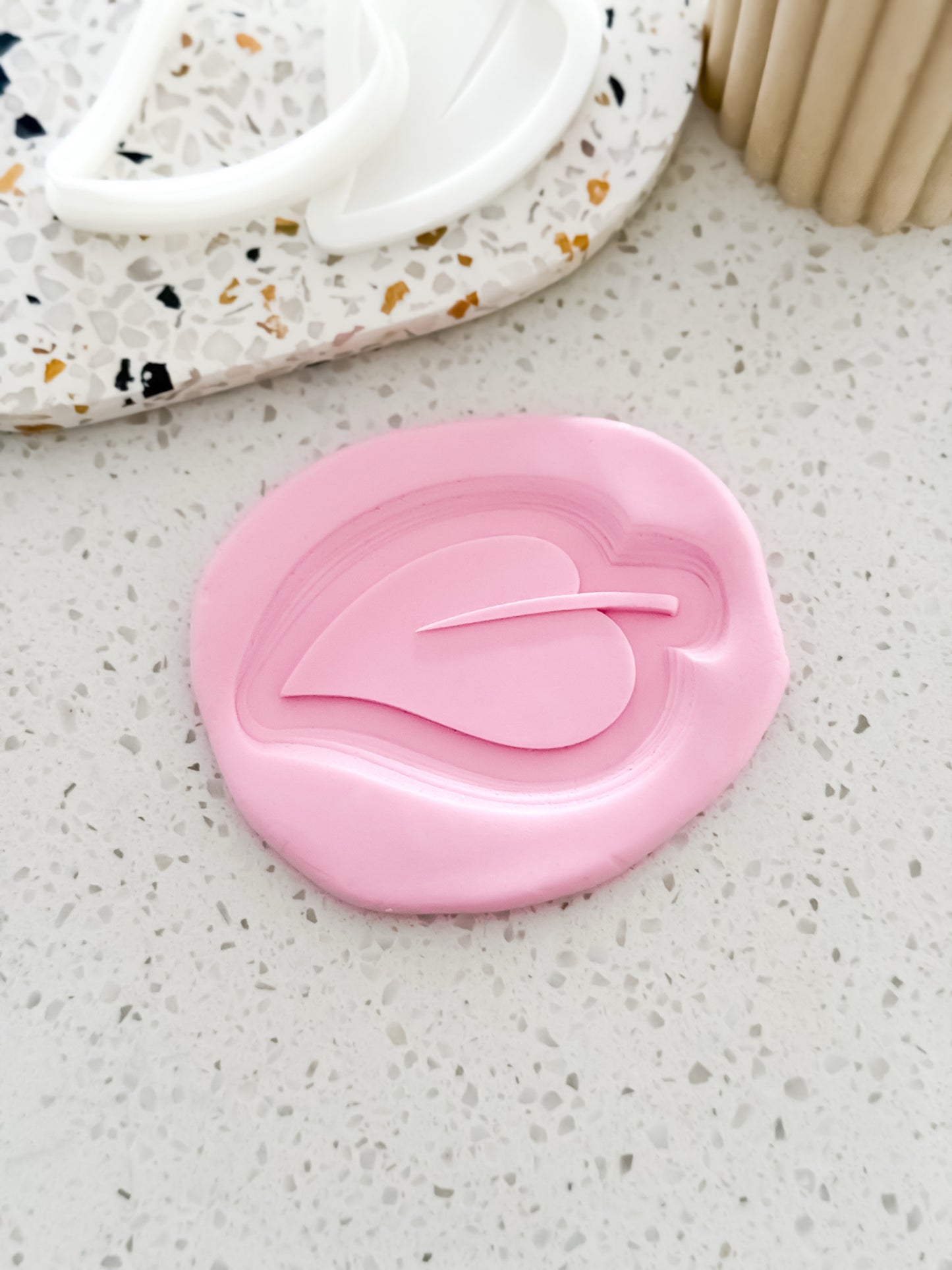 Leaf (Caterpillar) Stamp & Cutter - Perfect for Fondant & Sugar Cookies