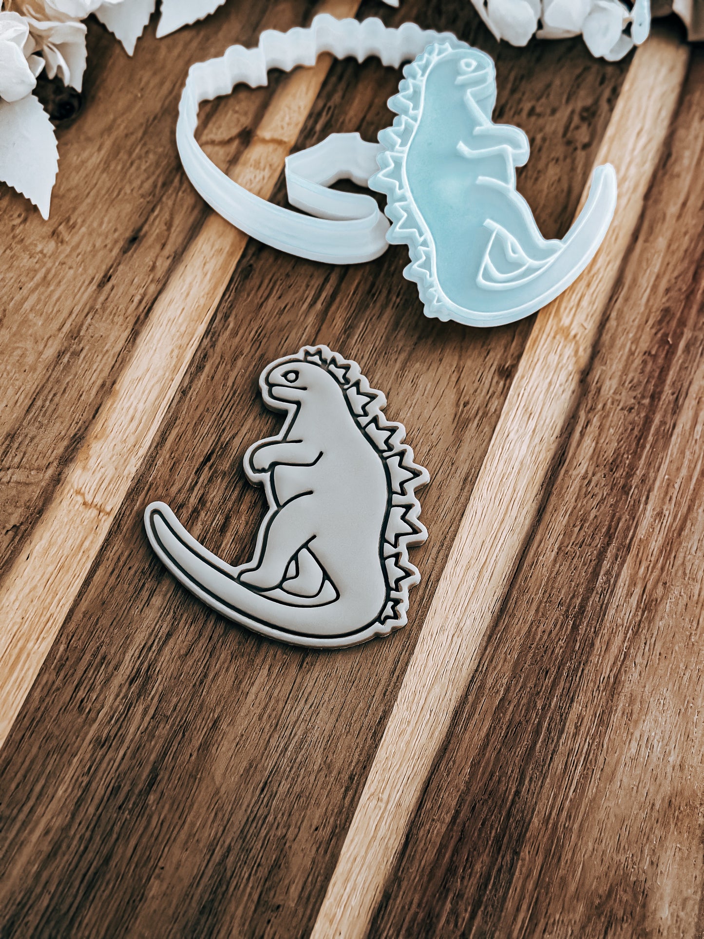 Godzilla - Cookie Stamp and Cutter - Ideal for Fondant & Sugar Cookies