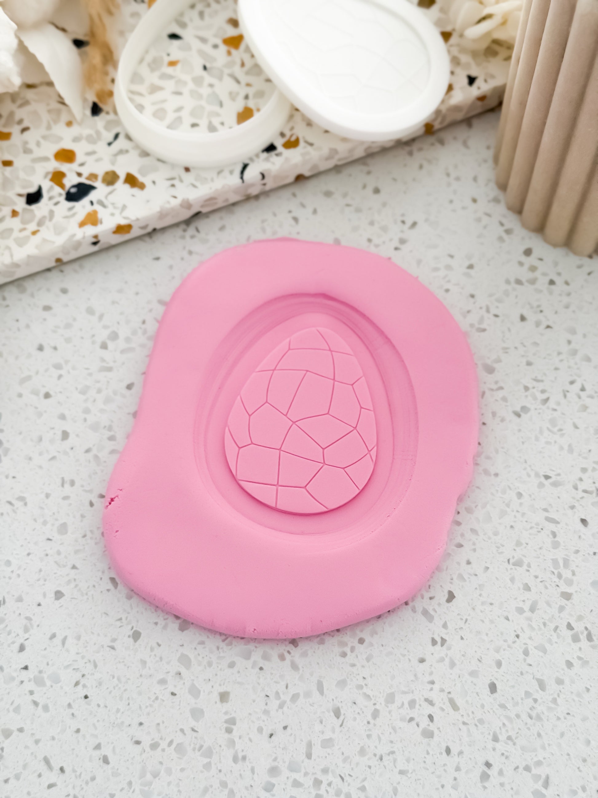 Chocolate Cracked Egg Stamp & Cutter - Perfect for Fondant & Sugar Cookies