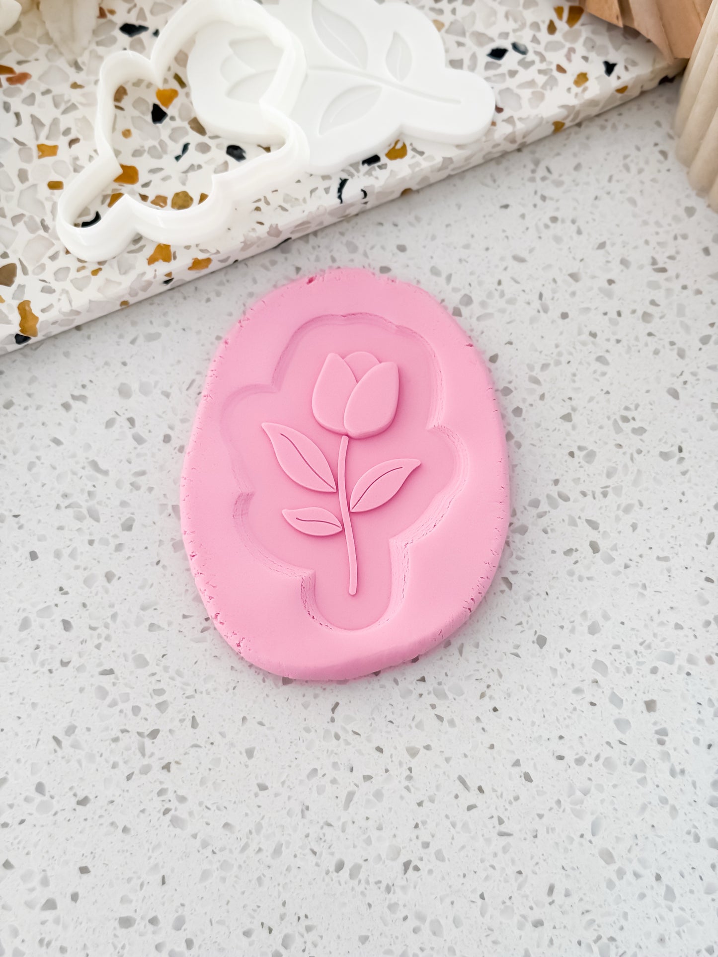 Classic Tulip Stamp & Cutter - Perfect for Fondant & Sugar Cookies